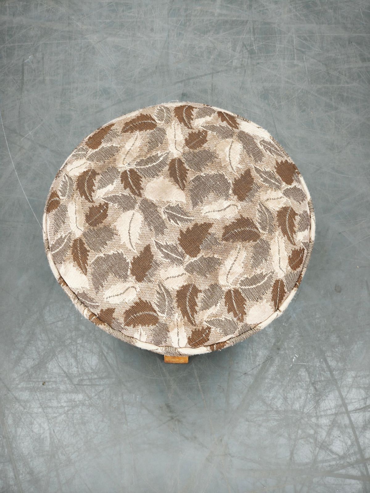 Tsjechoslowaaks Art Deco poef/tabouret met ronde zitting, jaren 1930 photo buy