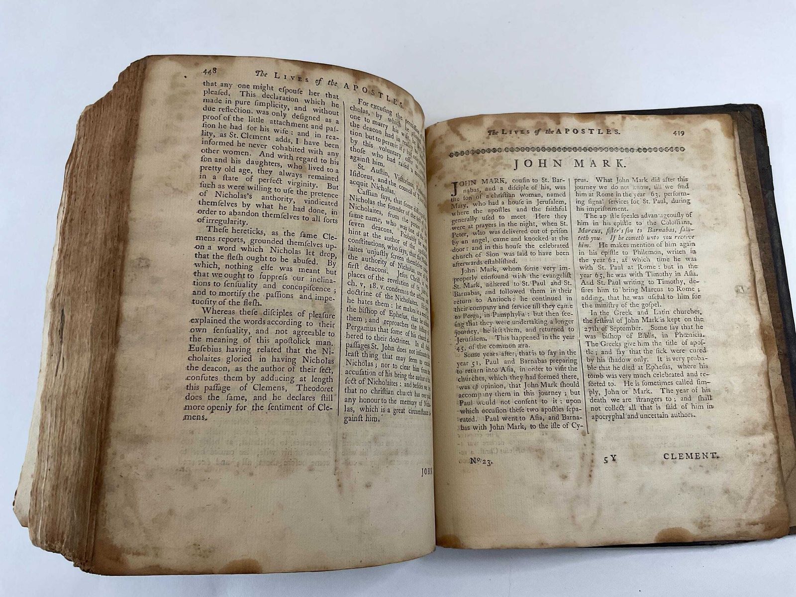 photo vintage Antiek boek The Life Of Our Blessed Lord And Saviour, Jesus Christ door Rev. John Fleetwood, editie 1767.