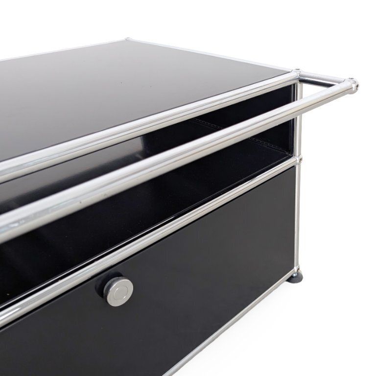 Original Usm Haller Coffee Table, Fritz Haller Side Table, Metal photo vintage