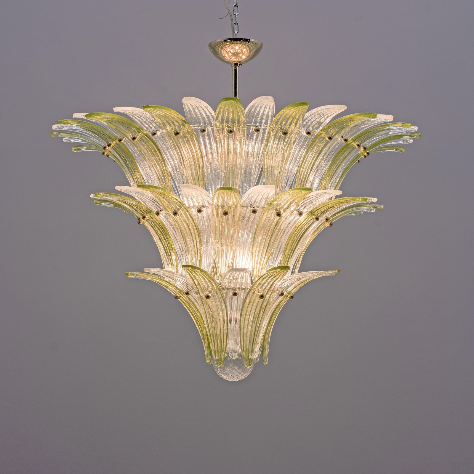 Mid-Century Murano glazen palmette-kroonluchter in groen en helder glas, Italië photo for sale