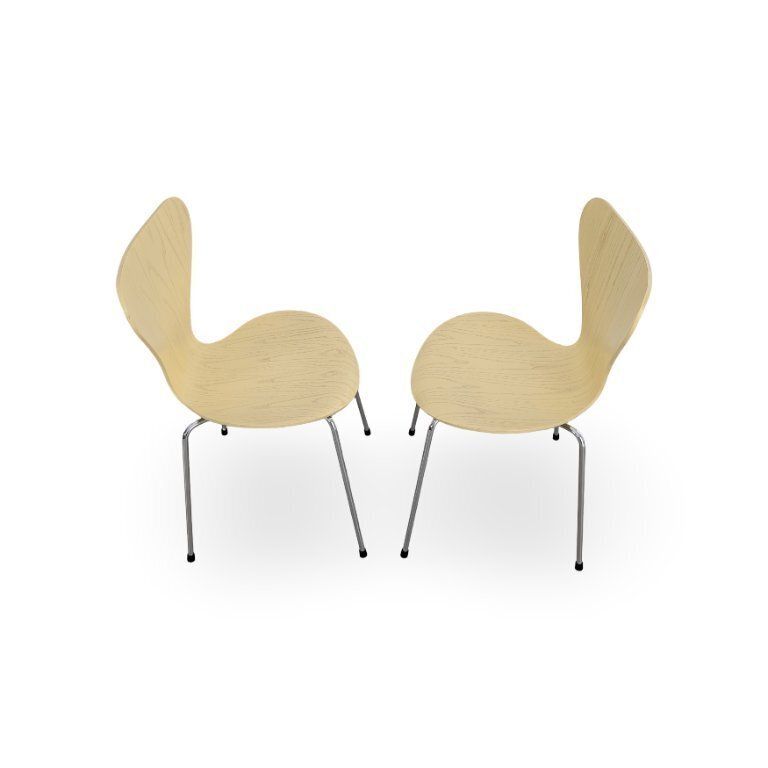 Set van 2 Fritz Hansen Series 7 stoelen – Mid-Century – Arne Jacobsen photo vinterior