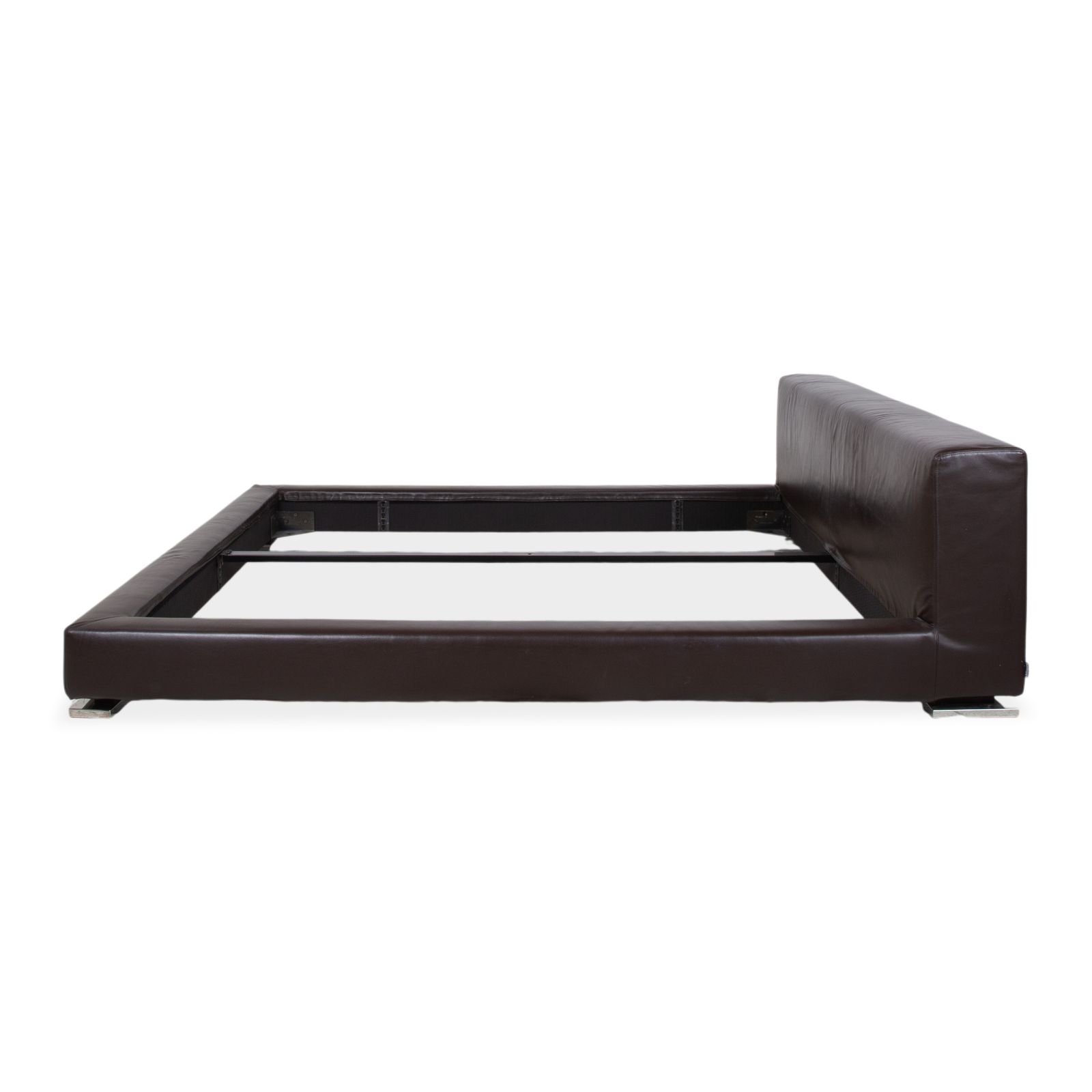 Furniture Minotti Moore Leather Bed Brown Bedroom photo