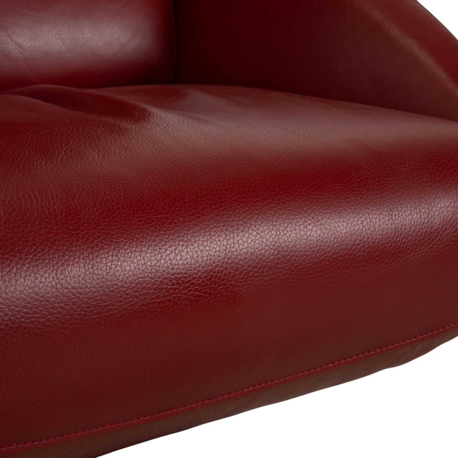 Fauteuil FSM Mate en cuir rouge, fonction électrique photo Mobilier