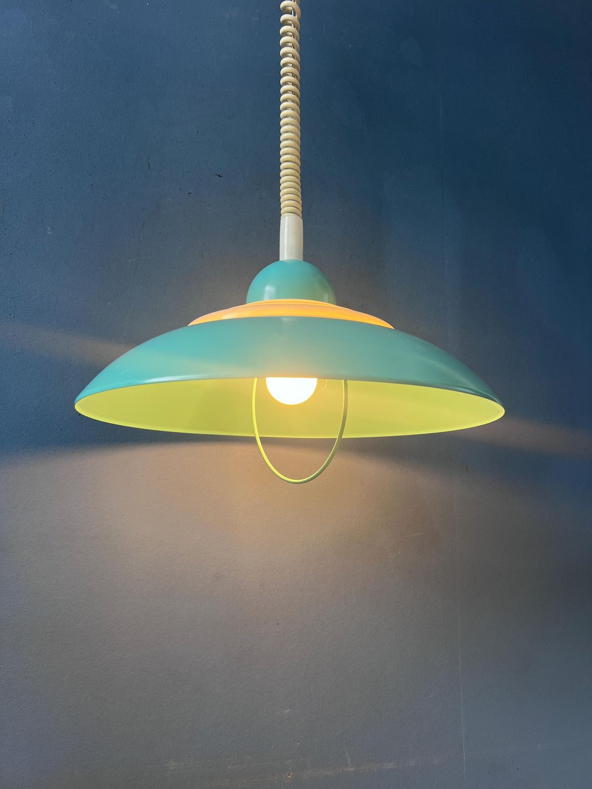 Blauwe UFO Space Age Hanglamp van Knud Christensen photo Verlichting