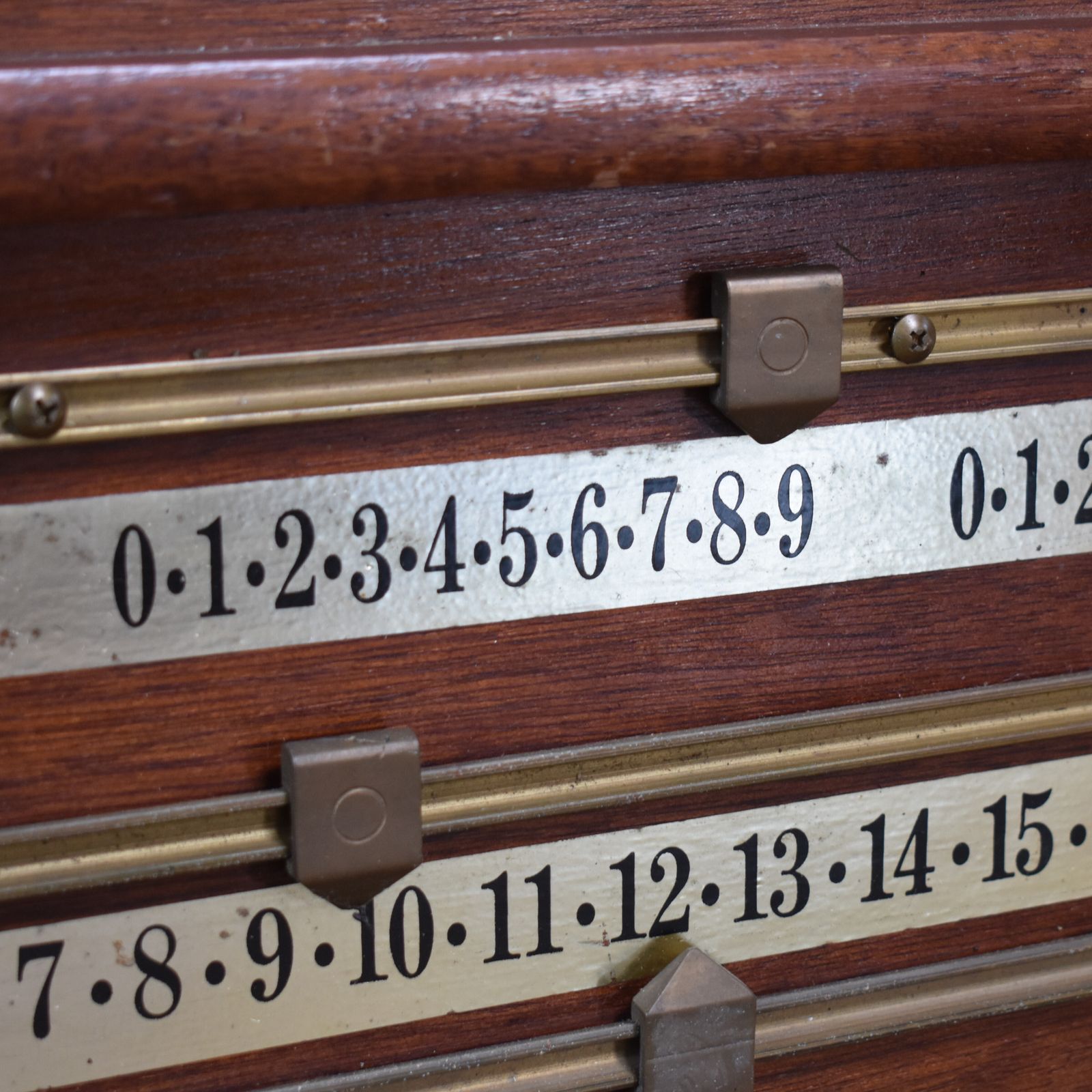 Antique 1900s Mahogany Brass Sliders Four Player Billiards Snooker Scoreboard photo for sale