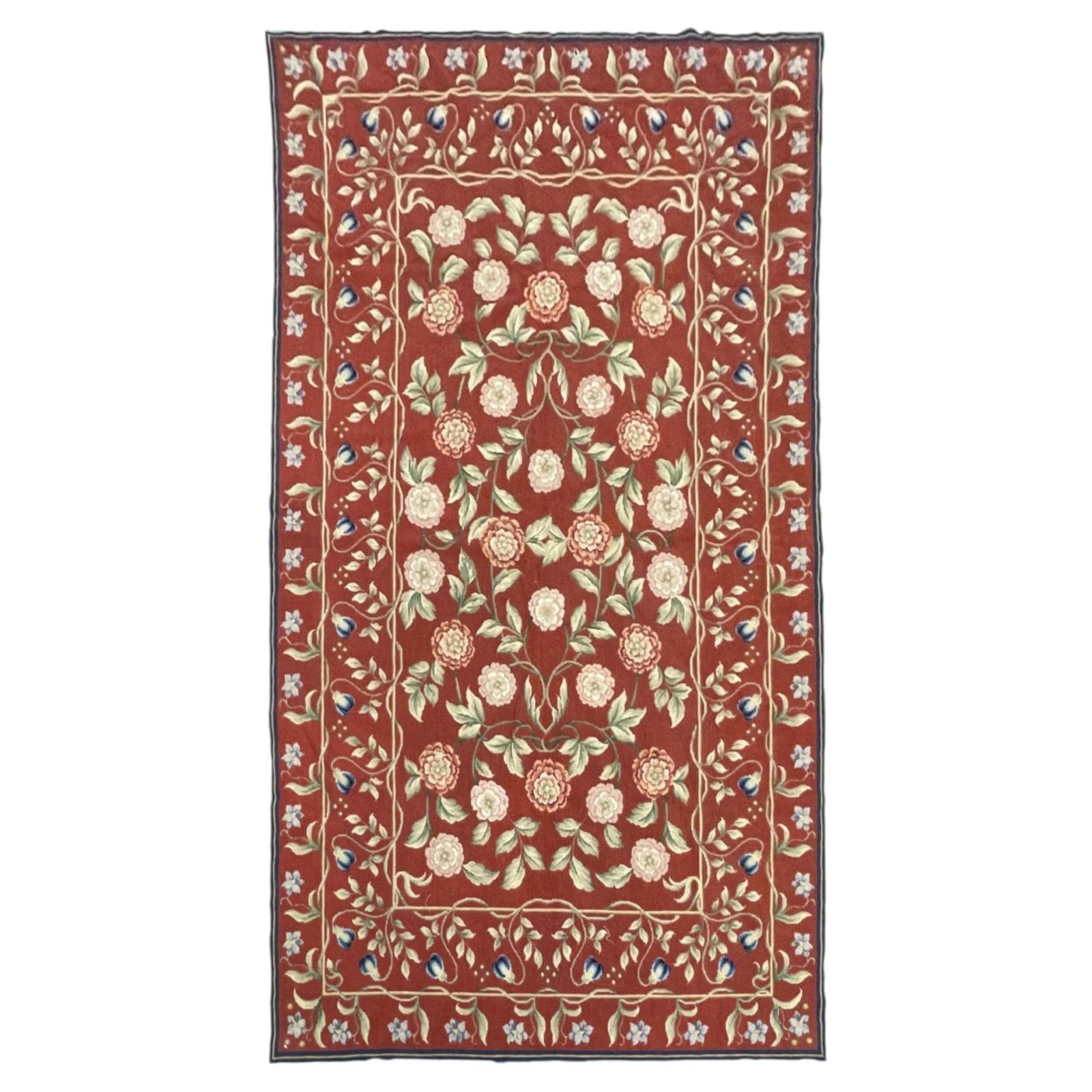 Tapis traditionnel bordeaux de style Aubusson, motifs floraux, laine tissée à la main, point de tapisserie