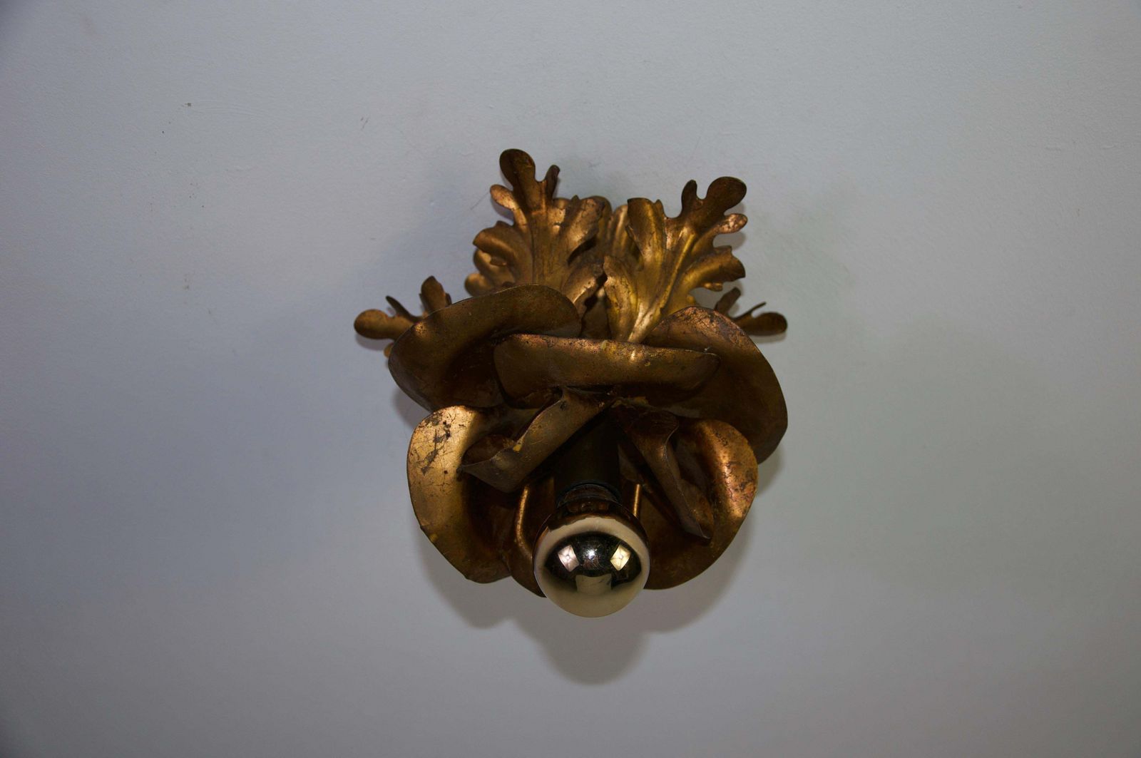 Bloemenvorming plafondlamp van Banci Firenze, Italië, jaren 1970 photo furniture