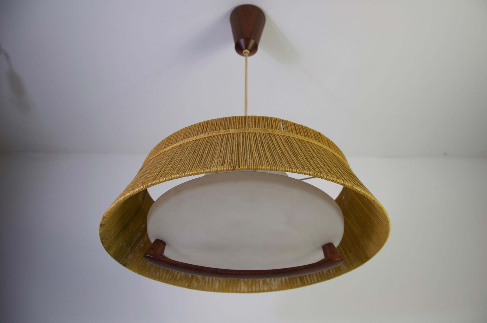 Mid-Century Teak en Koordkap Hanglamp van Temde, 1960 photo 1458.0