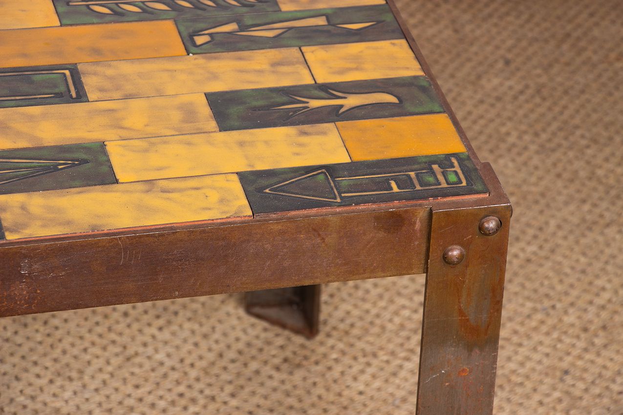 Table basse en céramique émaillée, pied en acier, par Jean Garbero, Vallauris, 1950 photo furniture