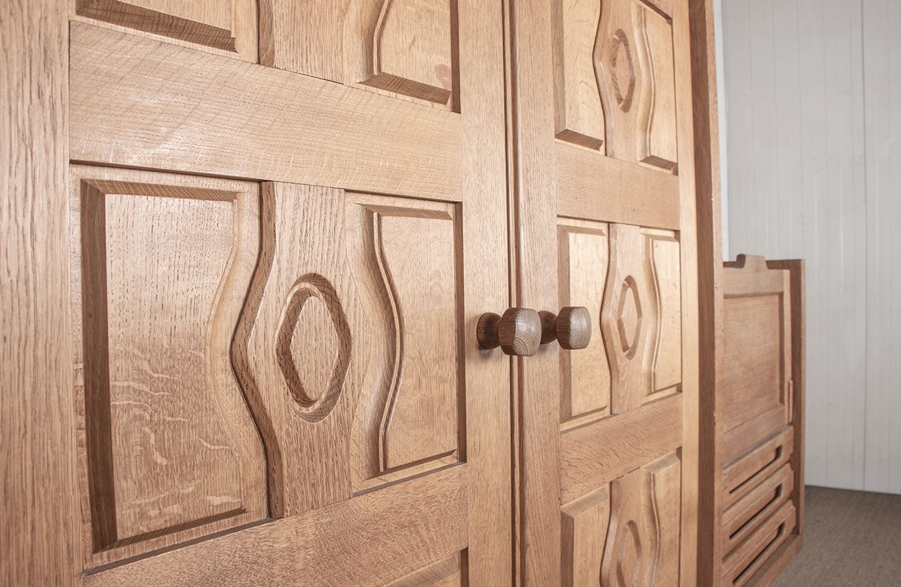 Enfilade double en chêne massif et faïence Boleslaw Danikowski, par Guillerme et Chambron pour Votre Maison, 1960. photo buy