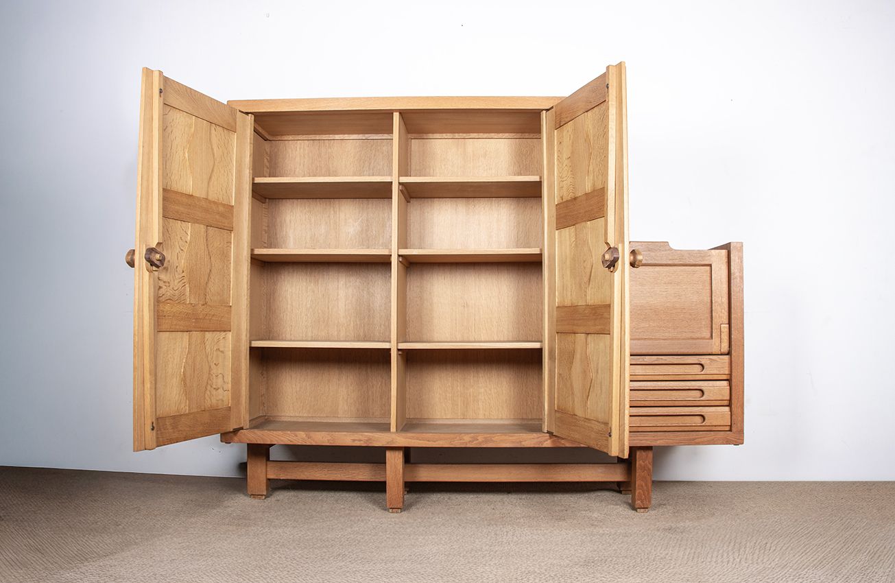 photo for sale Enfilade double en chêne massif et faïence Boleslaw Danikowski, par Guillerme et Chambron pour Votre Maison, 1960.