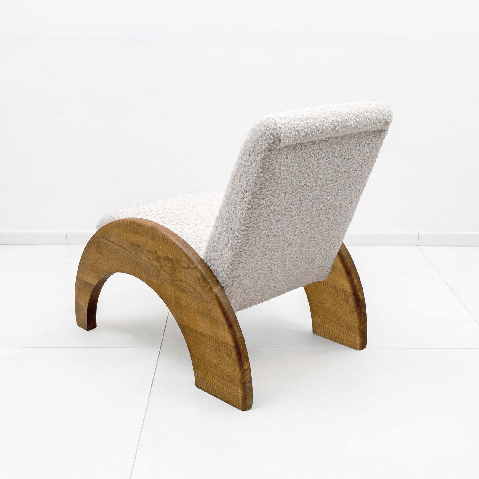 Lounge Chair en Ottoman Set in Gebogen Hout en Ivoor Bouclé photo Meubels