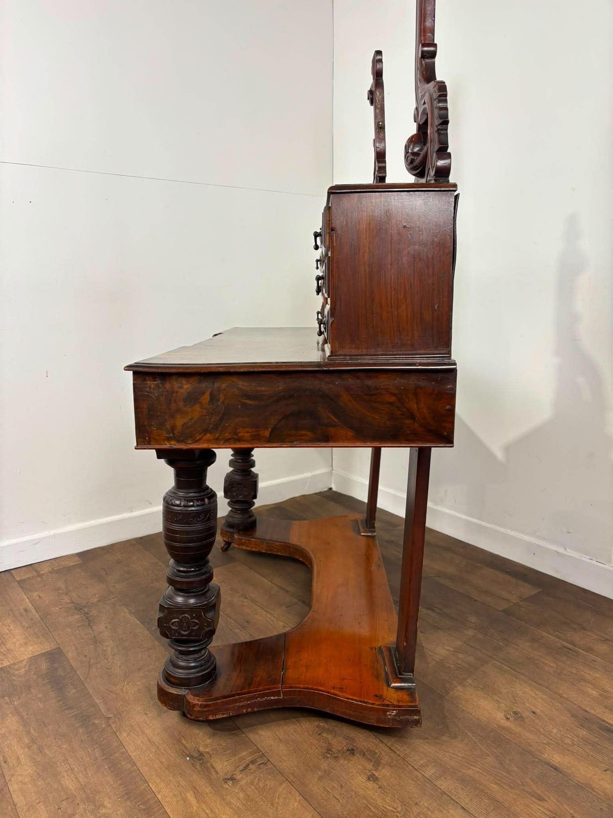 619.0 Victorian Burr Walnut Duchess Dressing Table photo