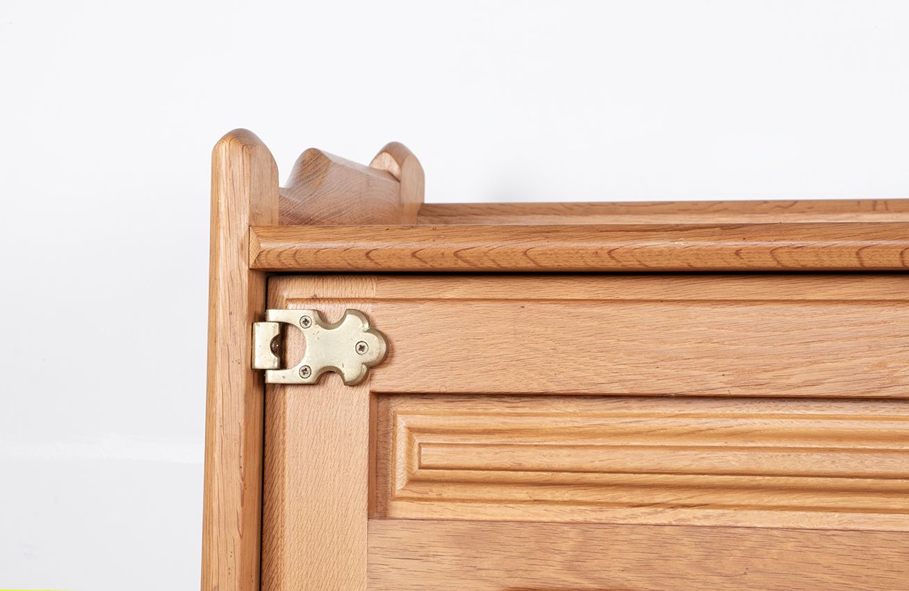 Enfilade en chêne massif par Guillerme et Chambron pour Votre Maison, 1960. photo Mobilier