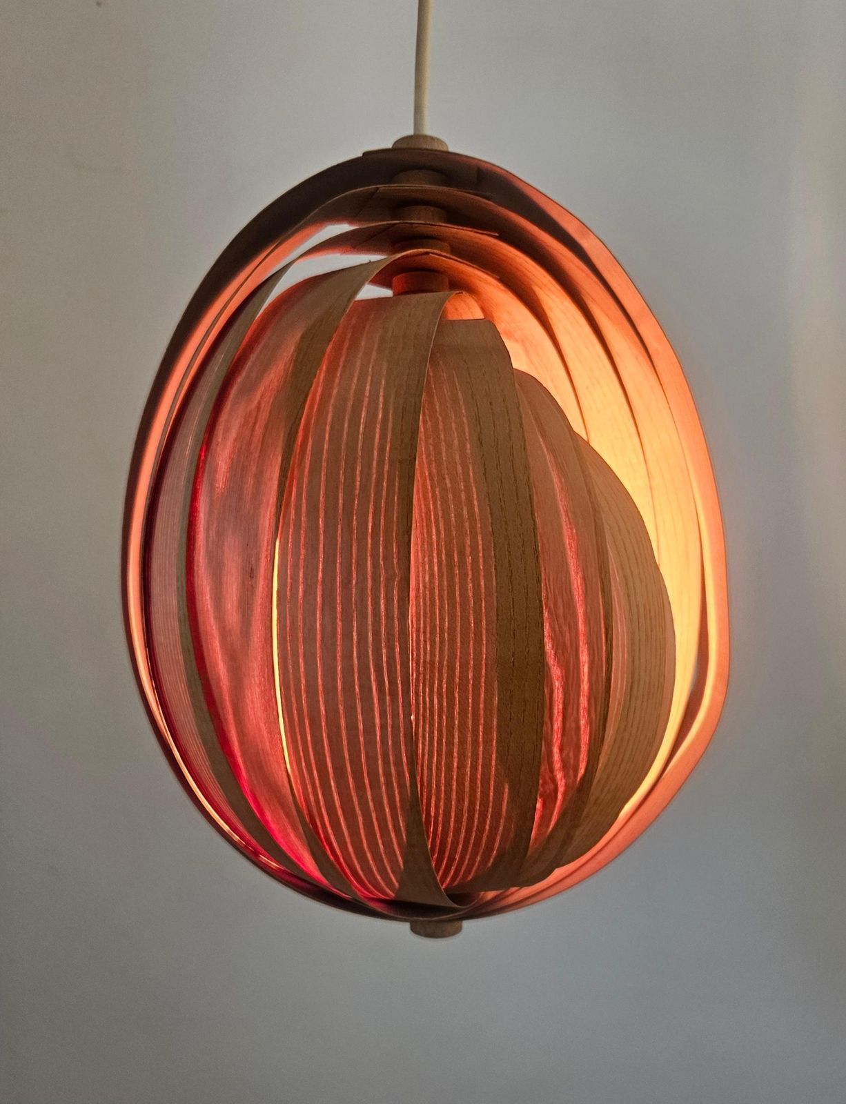 Zeldzame mid-century houten hanglamp in de stijl van Hans Agne Jakobsson, Zweden, jaren 1960 photo vintage