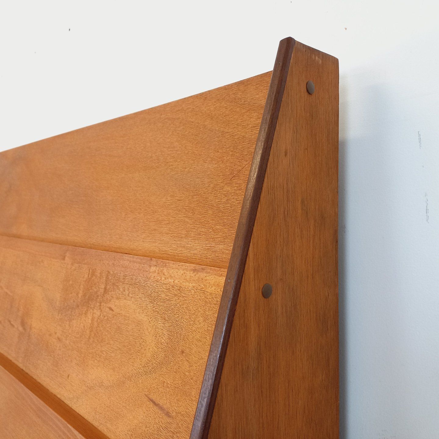 1650.0 Opbergkast met houten boekenkast en lades photo