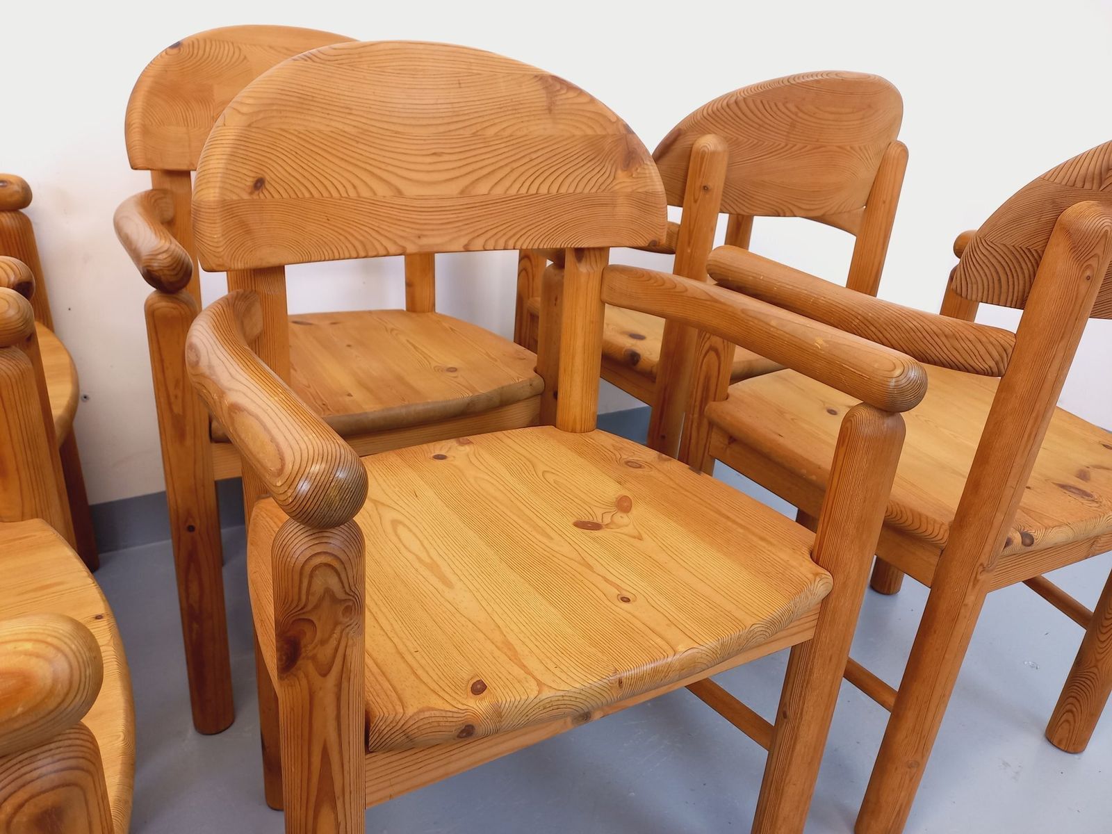 photo for sale 6 Rainer Daumiller Grenen Stoelen Met Armleuningen