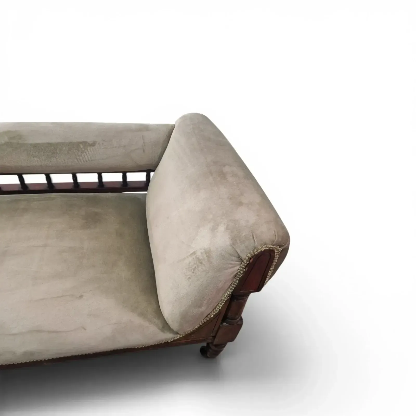 photo furniture Victorian Style Chaise Longue Button Back Daybed Lounge Chair Sofa Settee