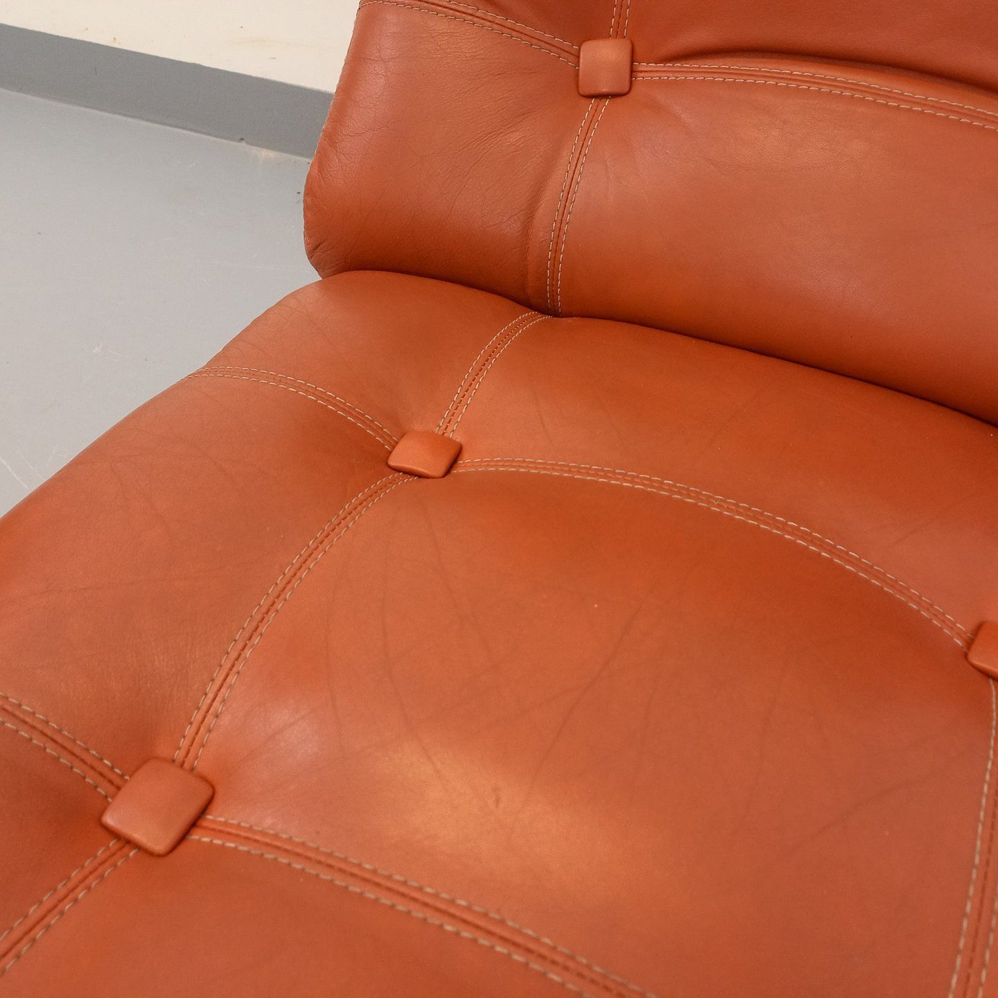 Meubels Roche Bobois stijl chaise longue in verchroomd metaal en leer photo