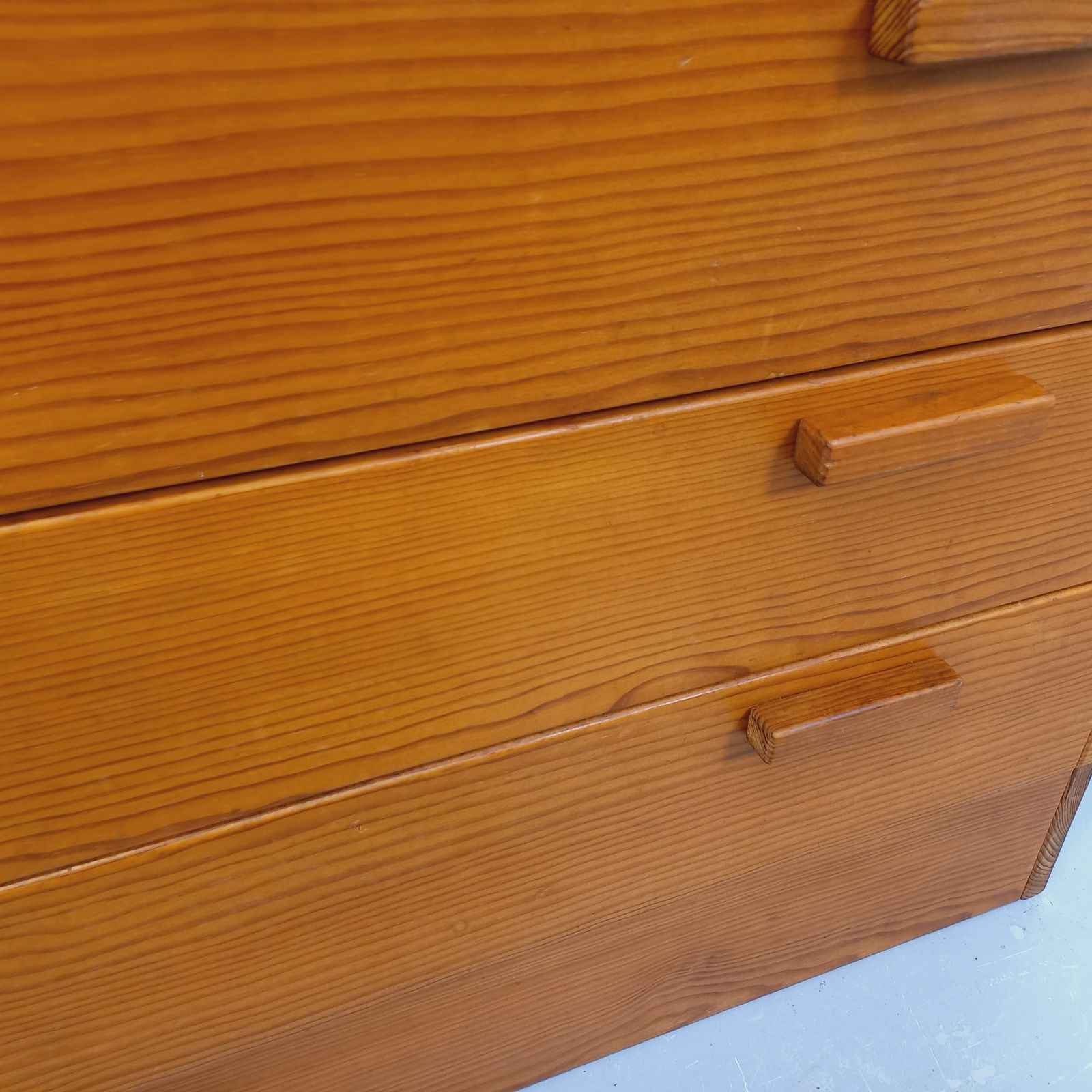 Chest Of Drawers With 4 Pine Drawers photo vinterior