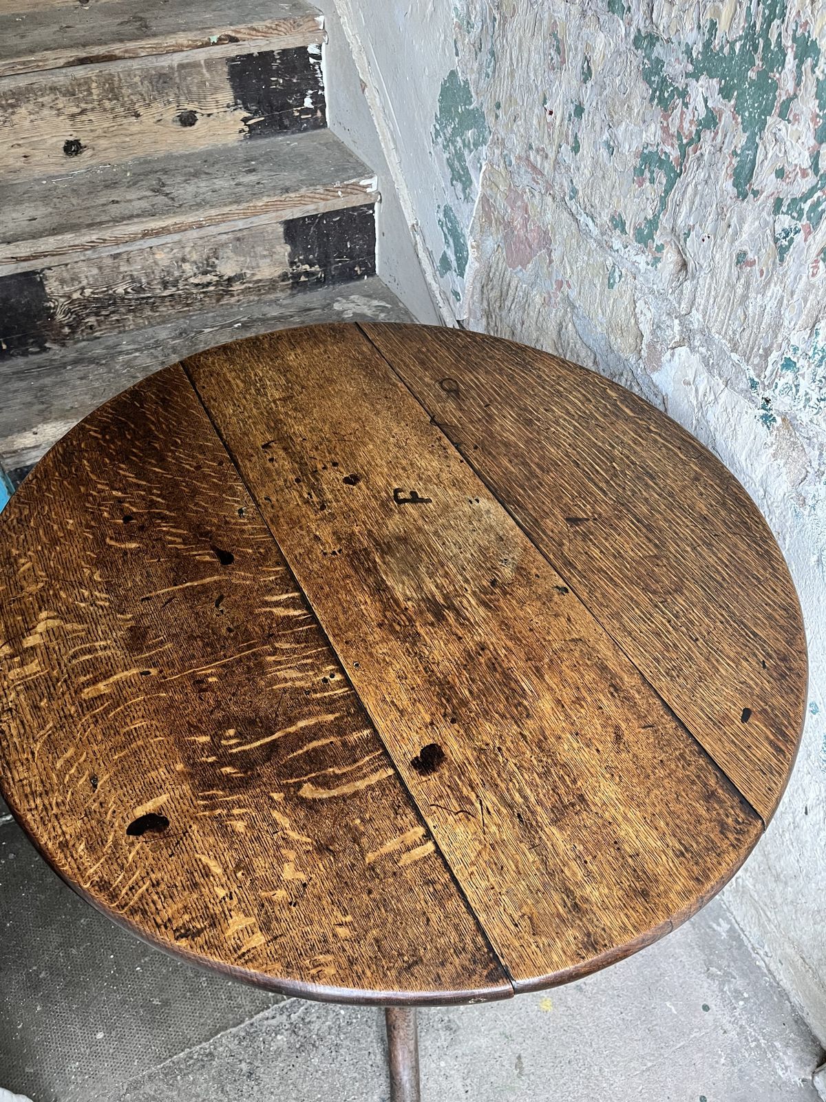 Georgian Oak And Yew Circular Tilt Top Wine Table photo buy