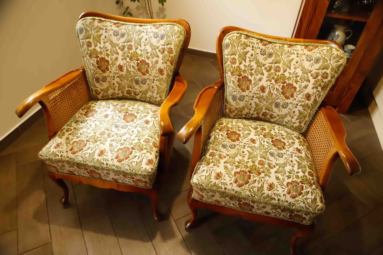 photo for sale Set van 2 Duitse Chippendale-rieten fauteuils van Adolf Wrenger