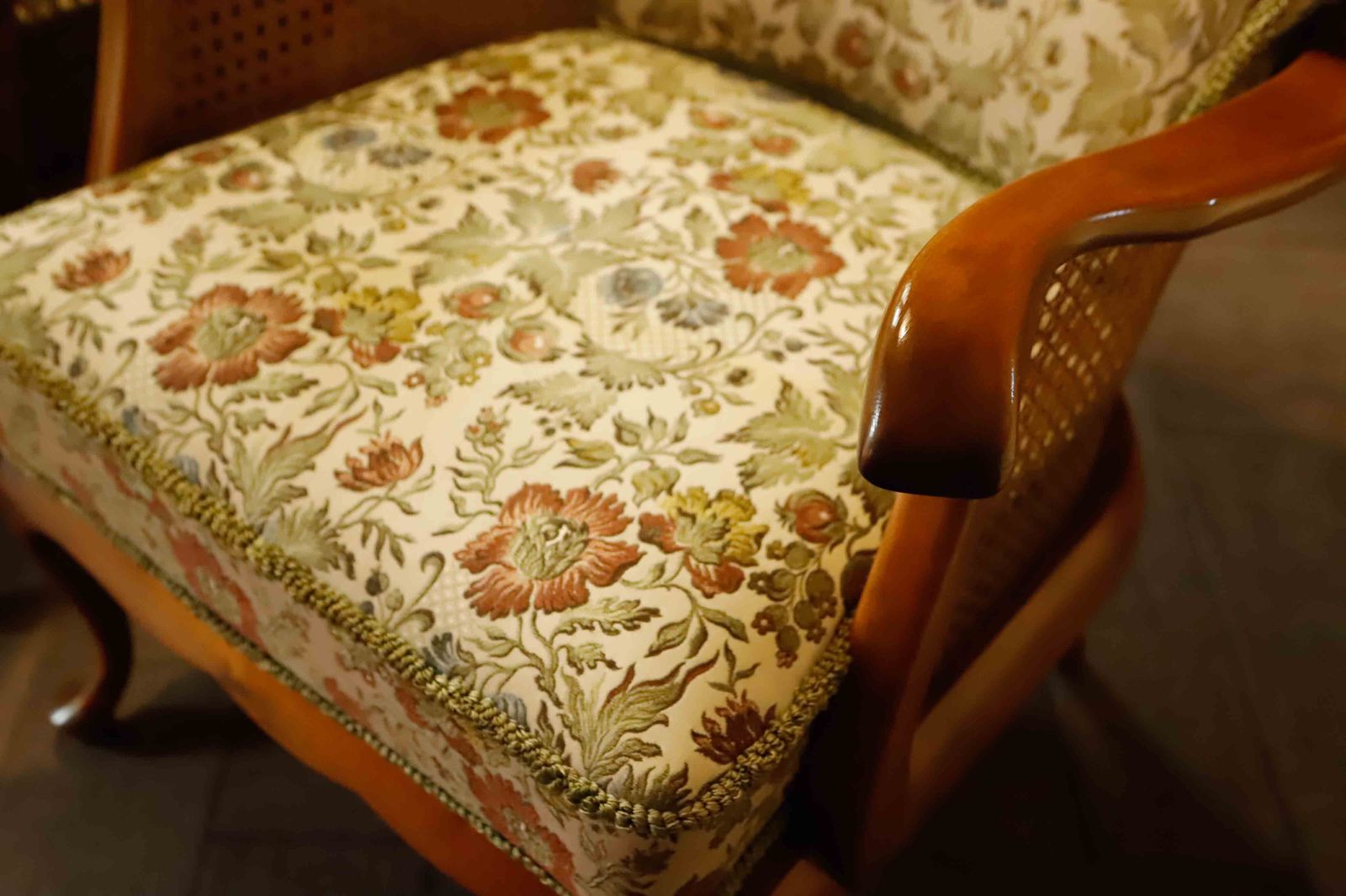 929.0 Set van 2 Duitse Chippendale-rieten fauteuils van Adolf Wrenger photo