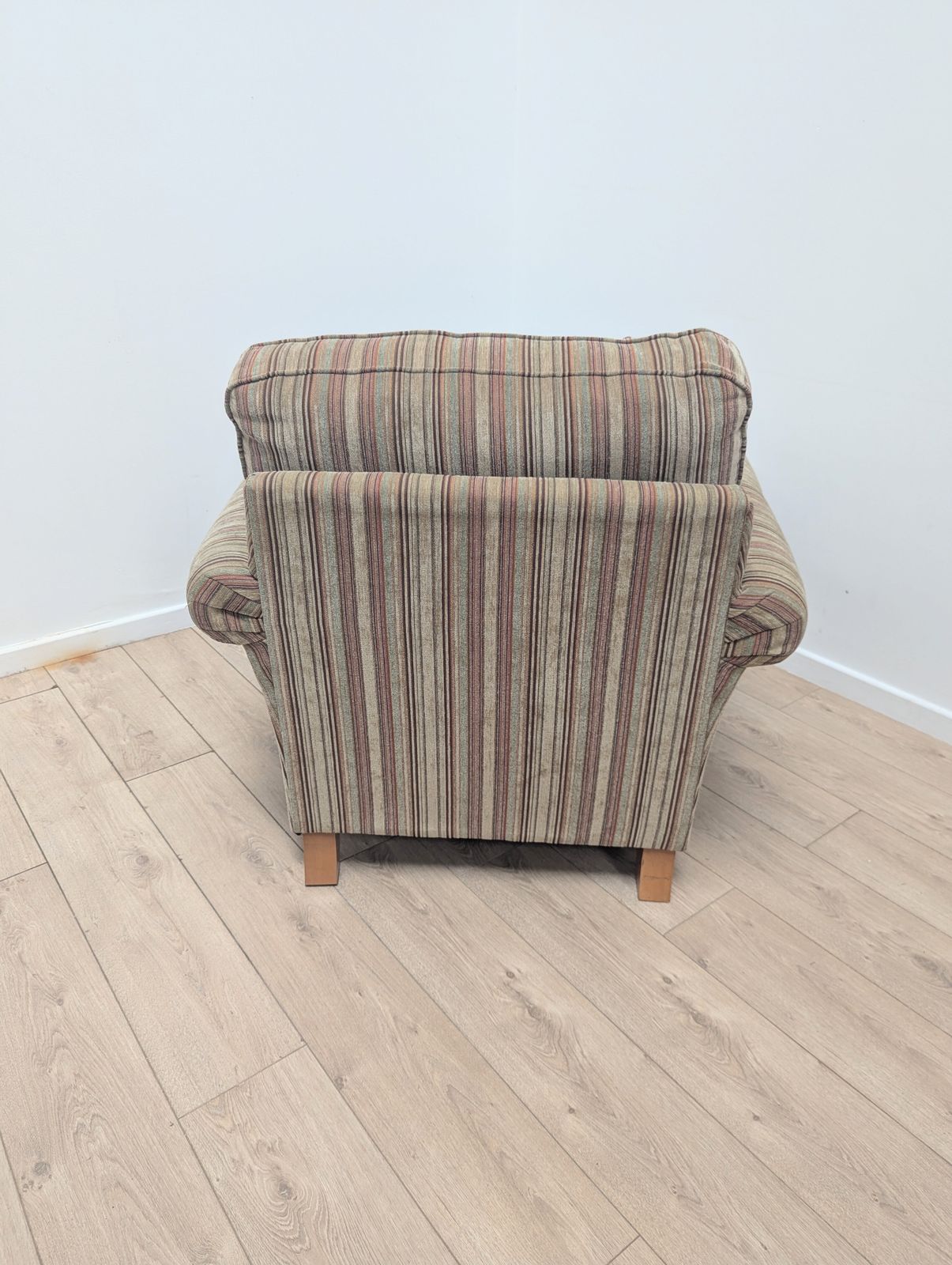photo vinterior Fauteuil club vintage Parker Knoll Comfy, livraison disponible 0335.