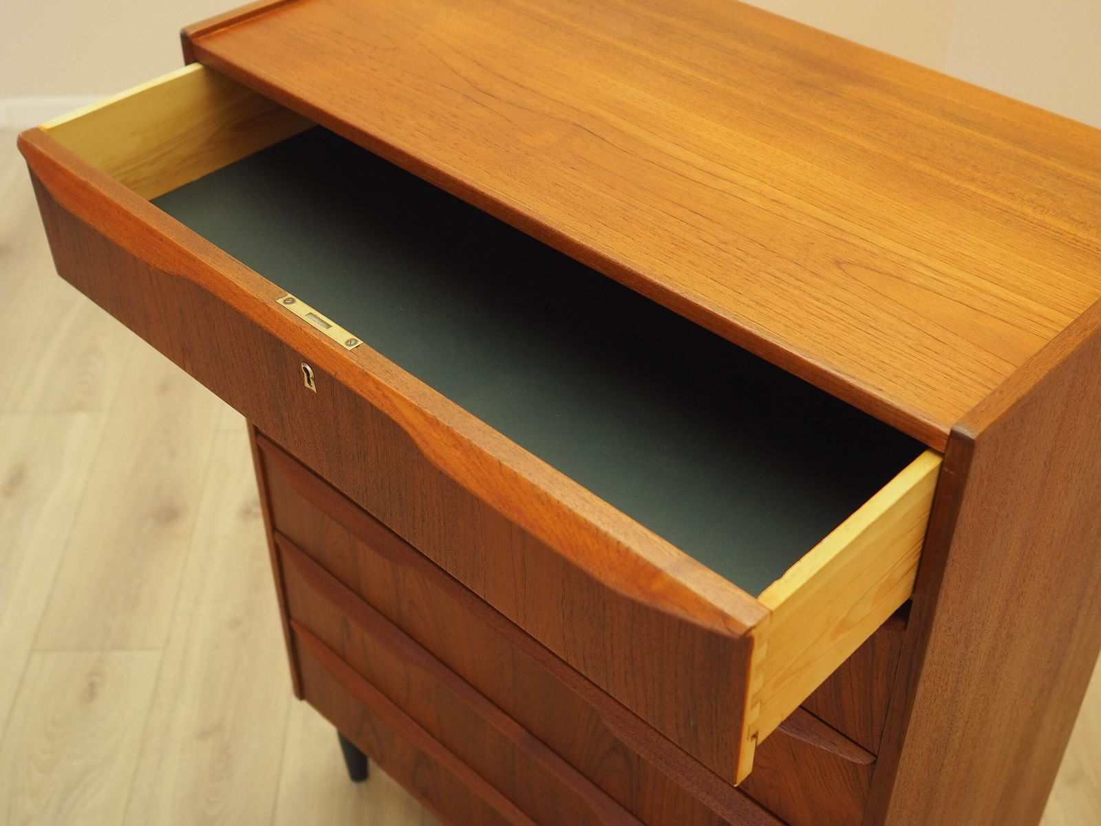 photo for sale Teakhouten ladekast, Deens design, ca. jaren 1970, gemaakt in Denemarken