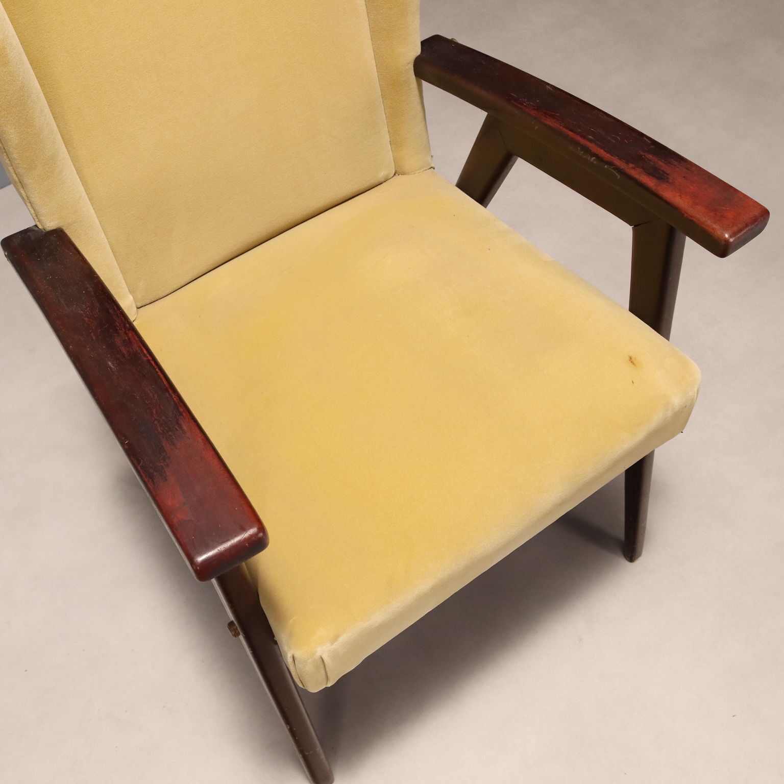 Vintage fauteuils, design, hout, schuim, stof, Italië, jaren 1960 photo buy