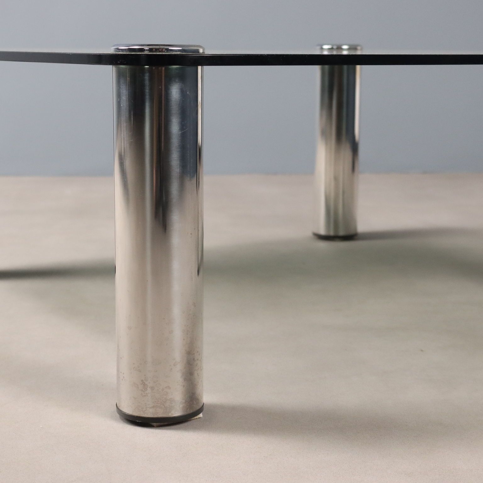 Table basse vintage en métal chromé et verre, Italie, années 1960-70 photo 370.0