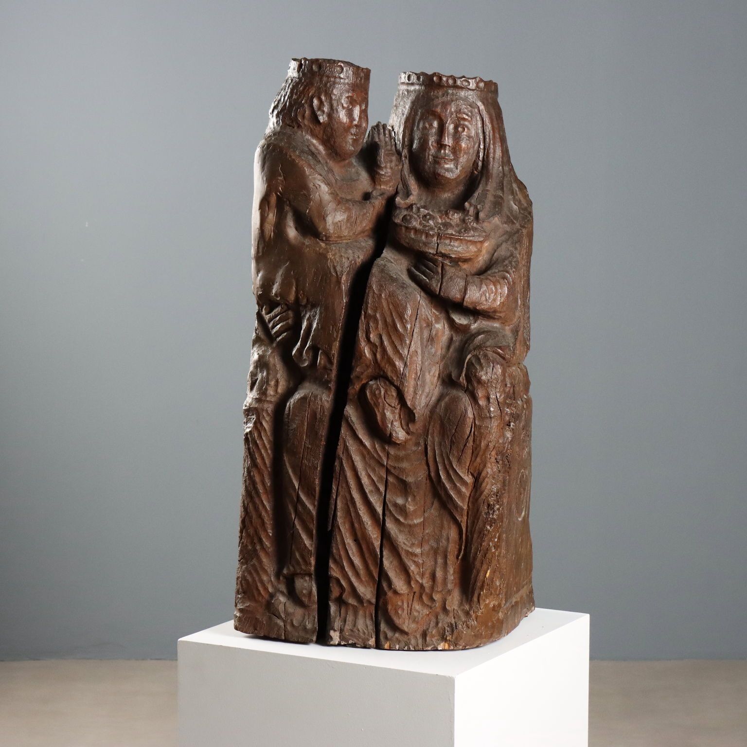 Neo Gothic sculptuur Madonna met Kind 19e eeuw