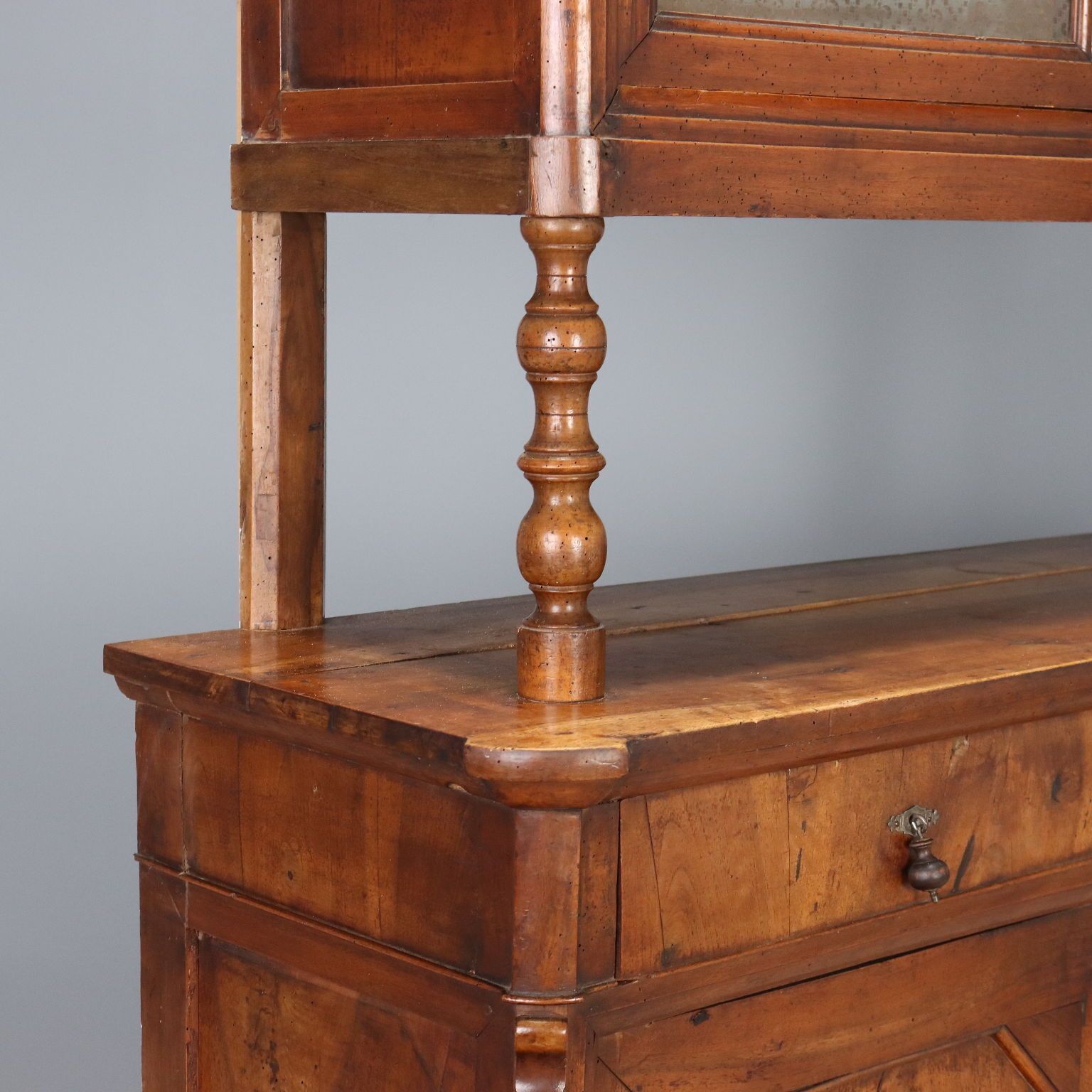 Armoire d'époque Umbertino en noyer, Italie, XIXe siècle photo vinterior