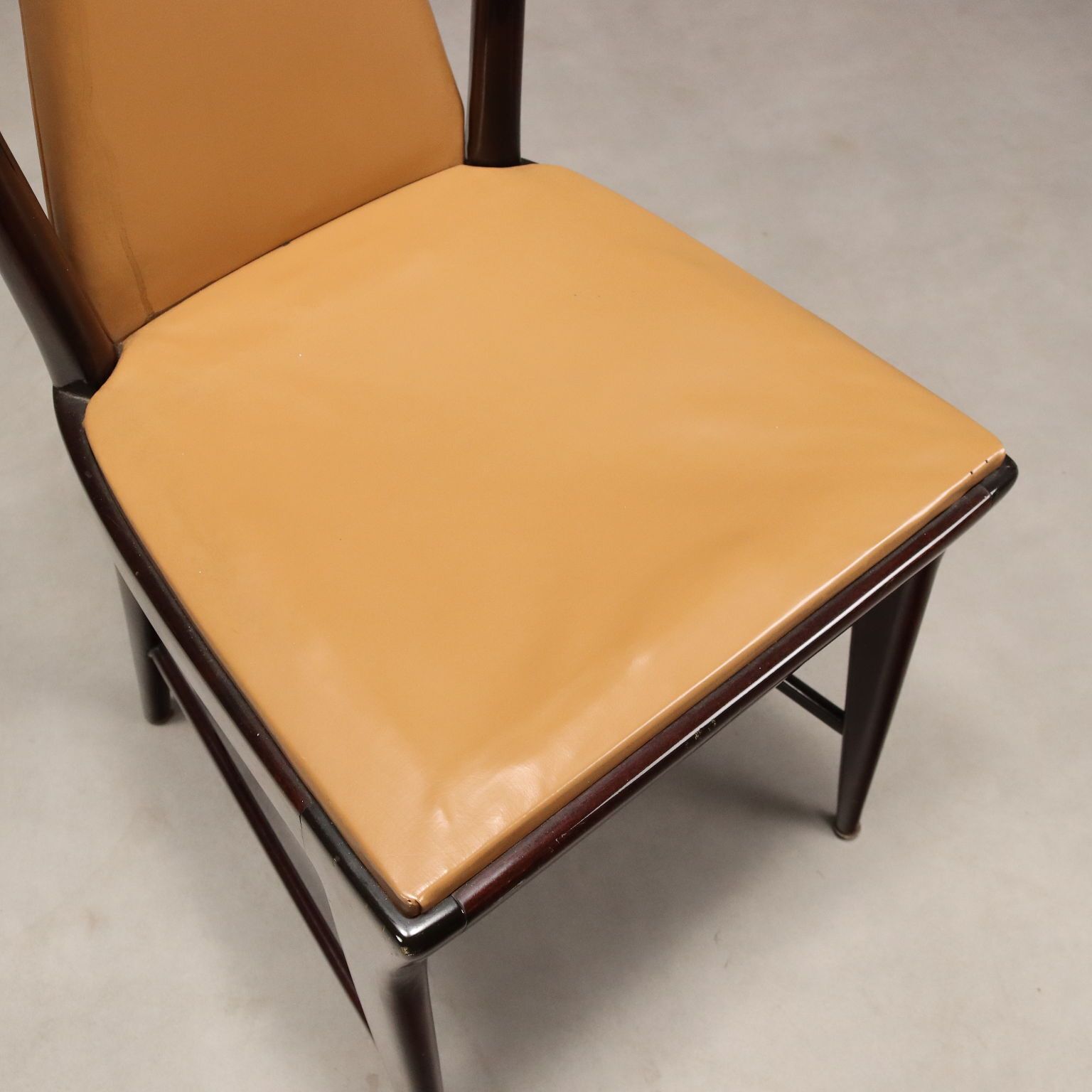 photo furniture Vintage Chairs Design Osvaldo Borsani Wood Leatherette 1950s