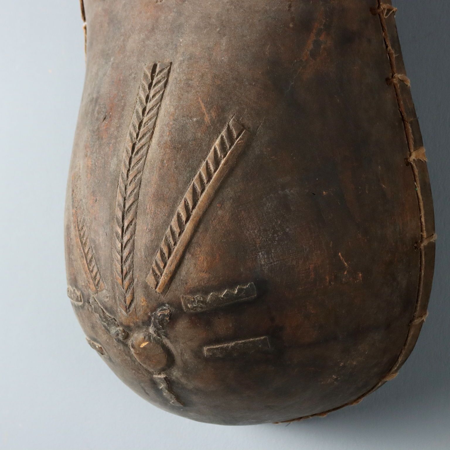 Plastron en bois, art Makonde, Mozambique, XXe siècle photo 2450.0
