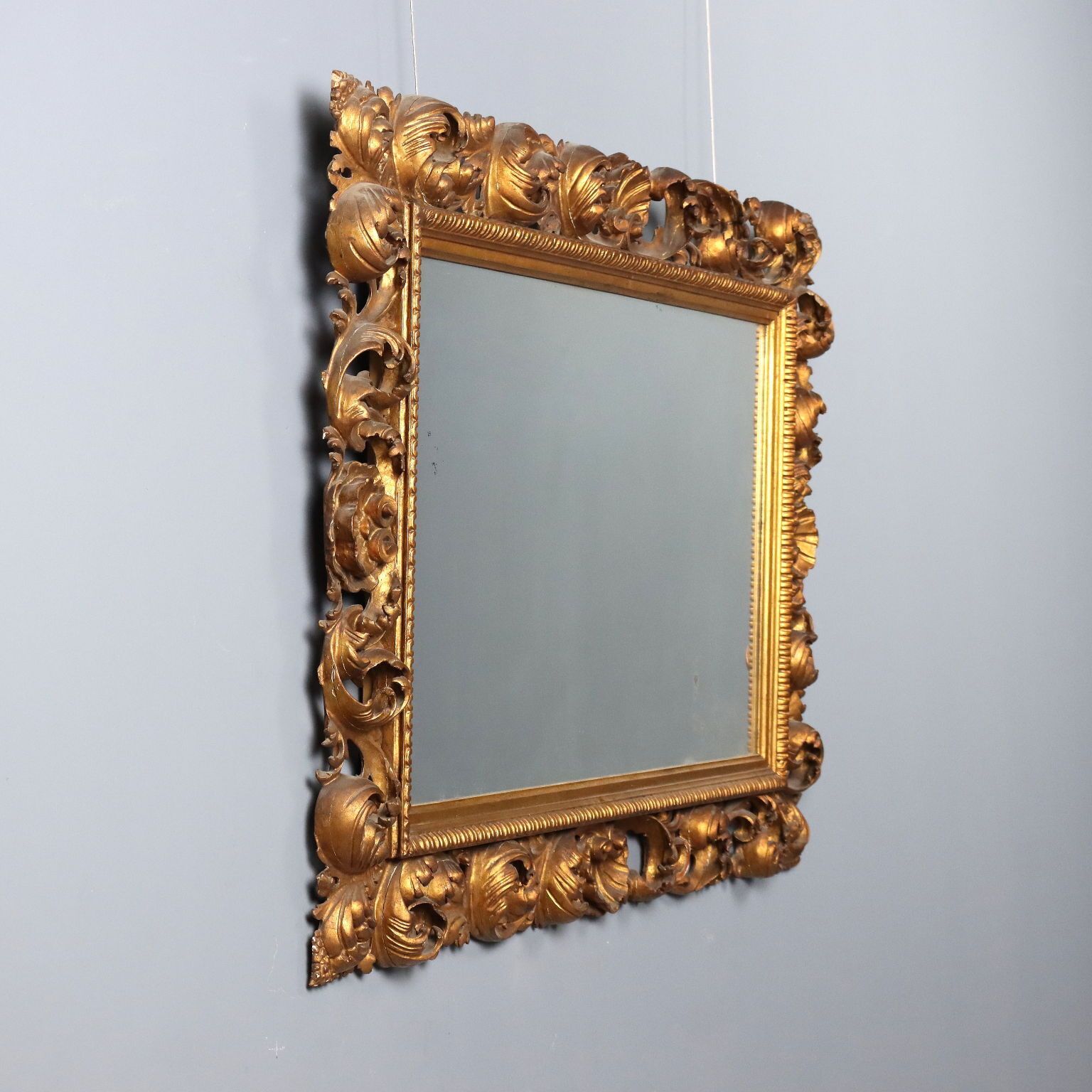 Cadre baroque en bois sculpté, Italie, XXe siècle photo Décoration