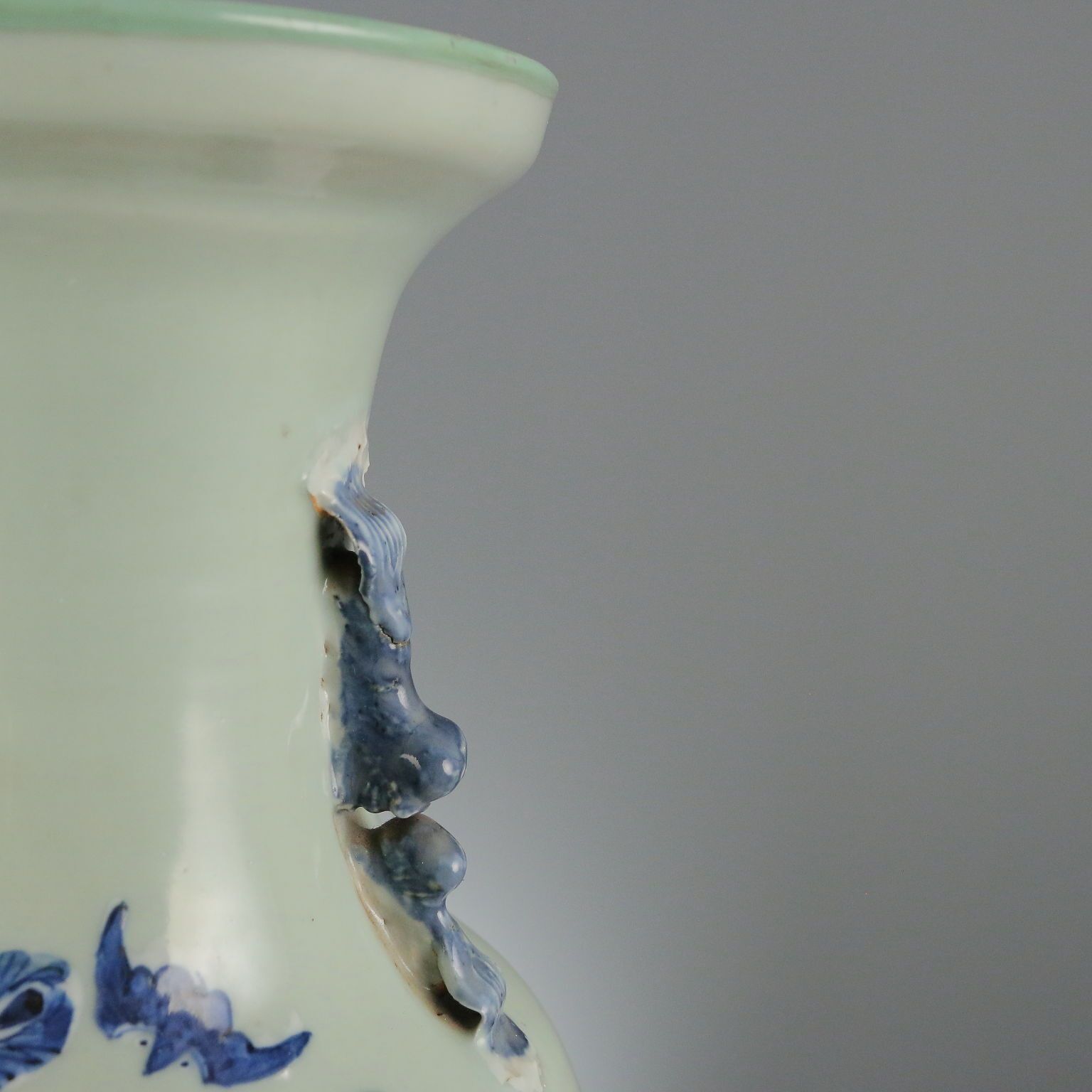 Antiek vaas celadon porselein decoraties China XX eeuw photo for sale