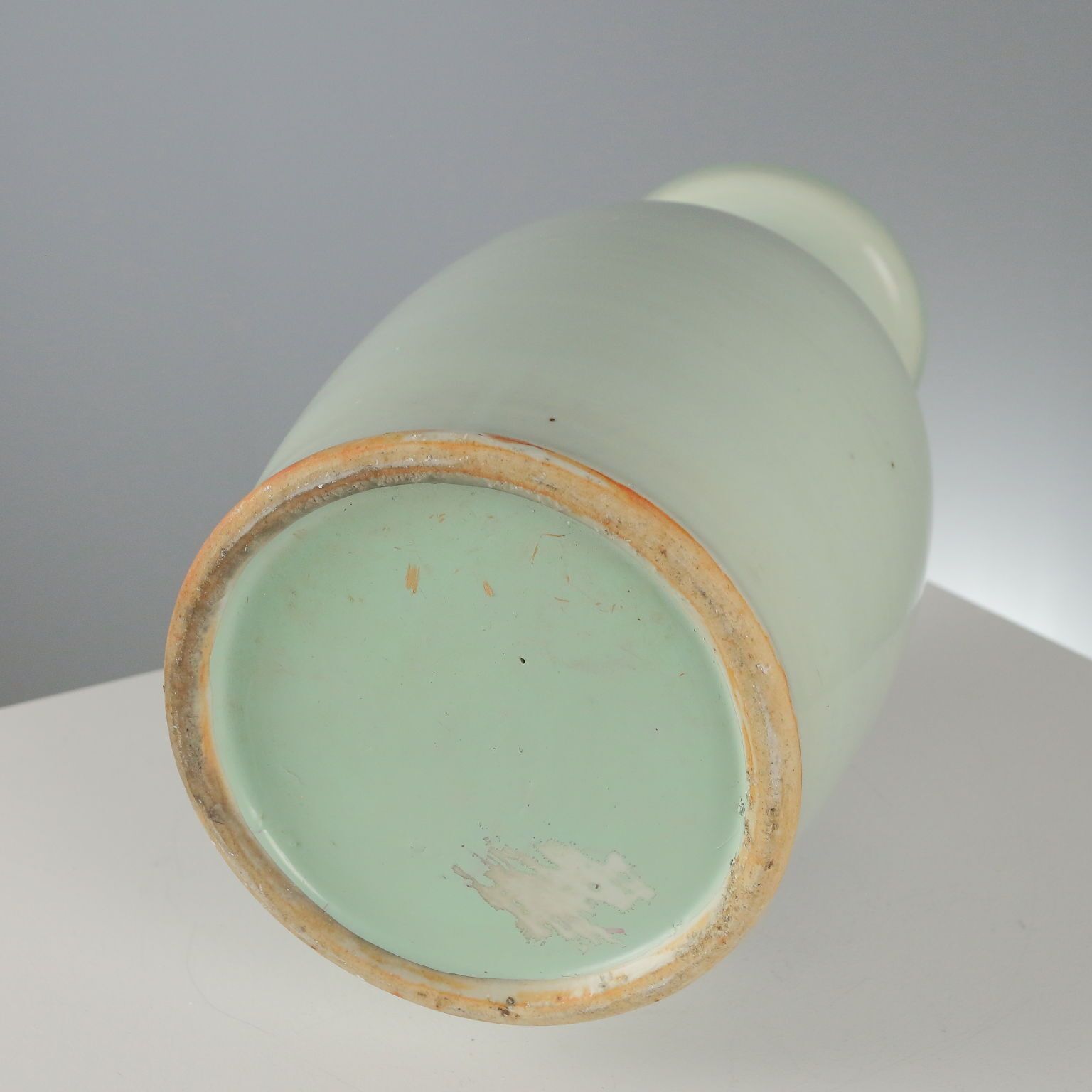 Antiek vaas celadon porselein decoraties China XX eeuw photo vintage