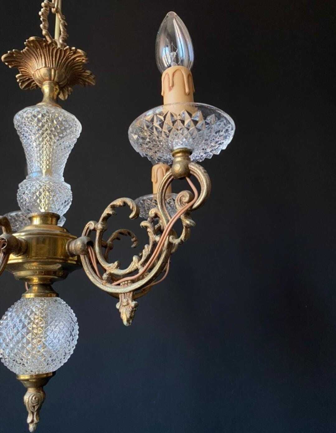 Verlichting Antieke Kroonluchter uit Frankrijk met Glas photo
