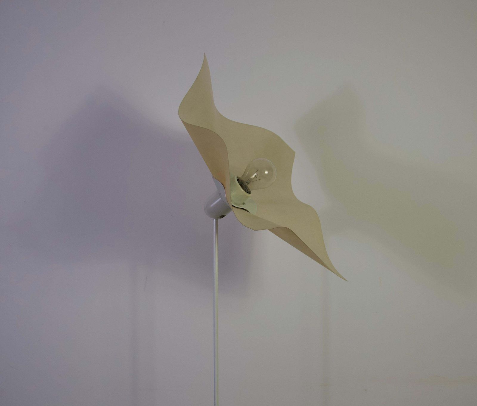 Area 160 vloerlamp van Mario Bellini voor Artemide, Italië, jaren 1970 photo for sale