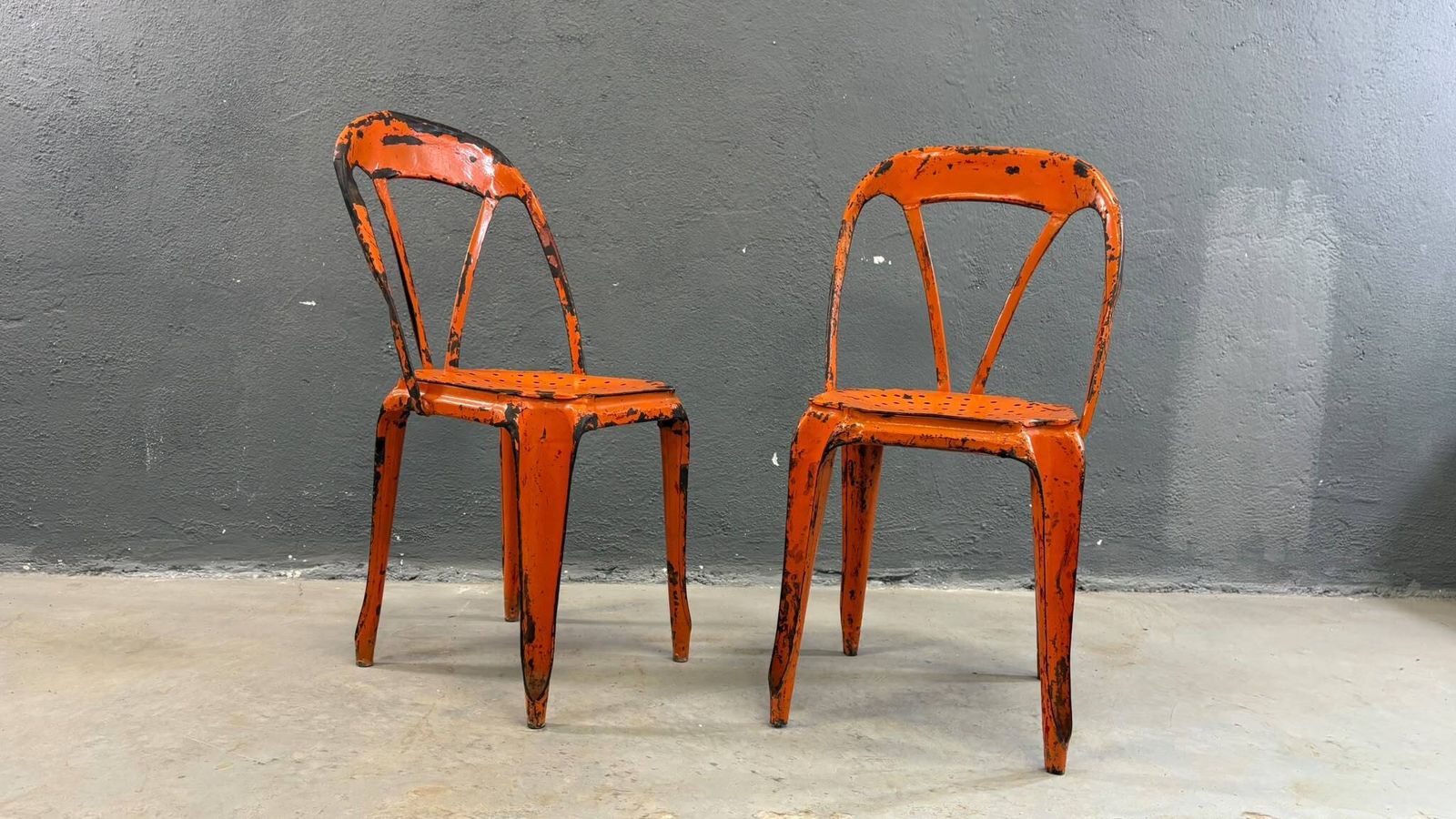 Set van 2 industriële metalen eetkamerstoelen van Joseph Mathieu, gelakt staal, jaren 1920, Frankrijk photo Meubels