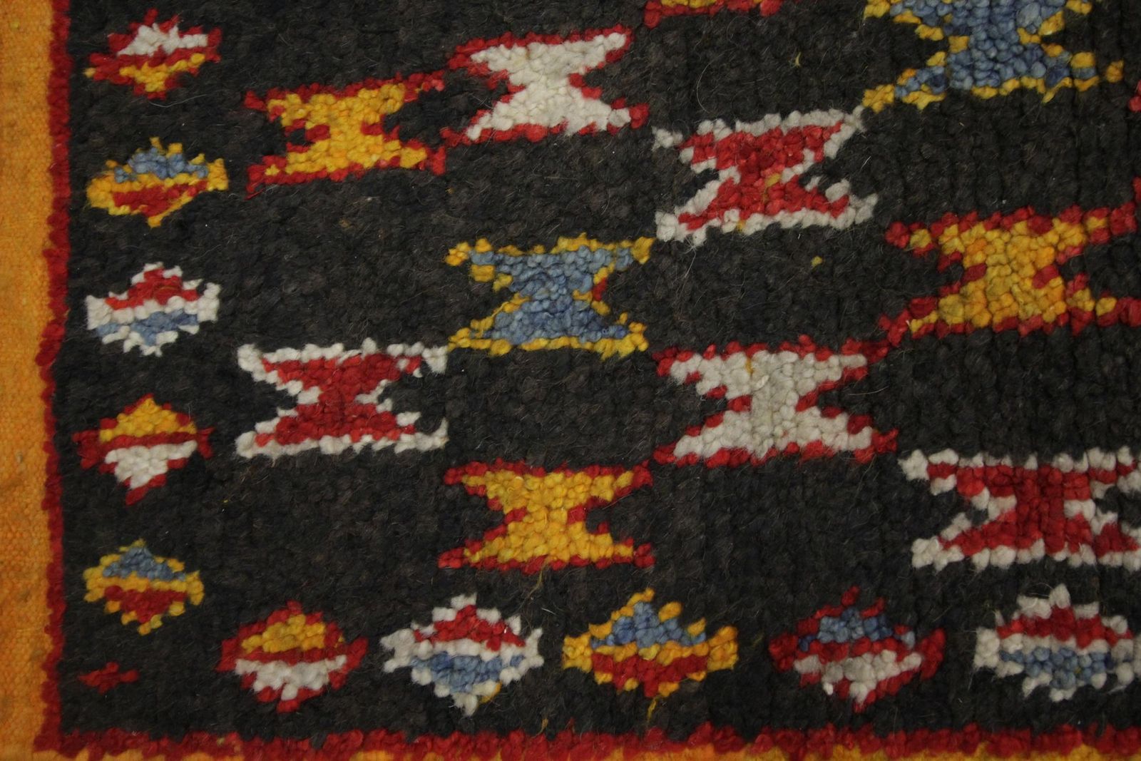 Tapis Gabbeh tissé à la main, laine nouée, motifs primitifs, tribal oriental photo Textiles