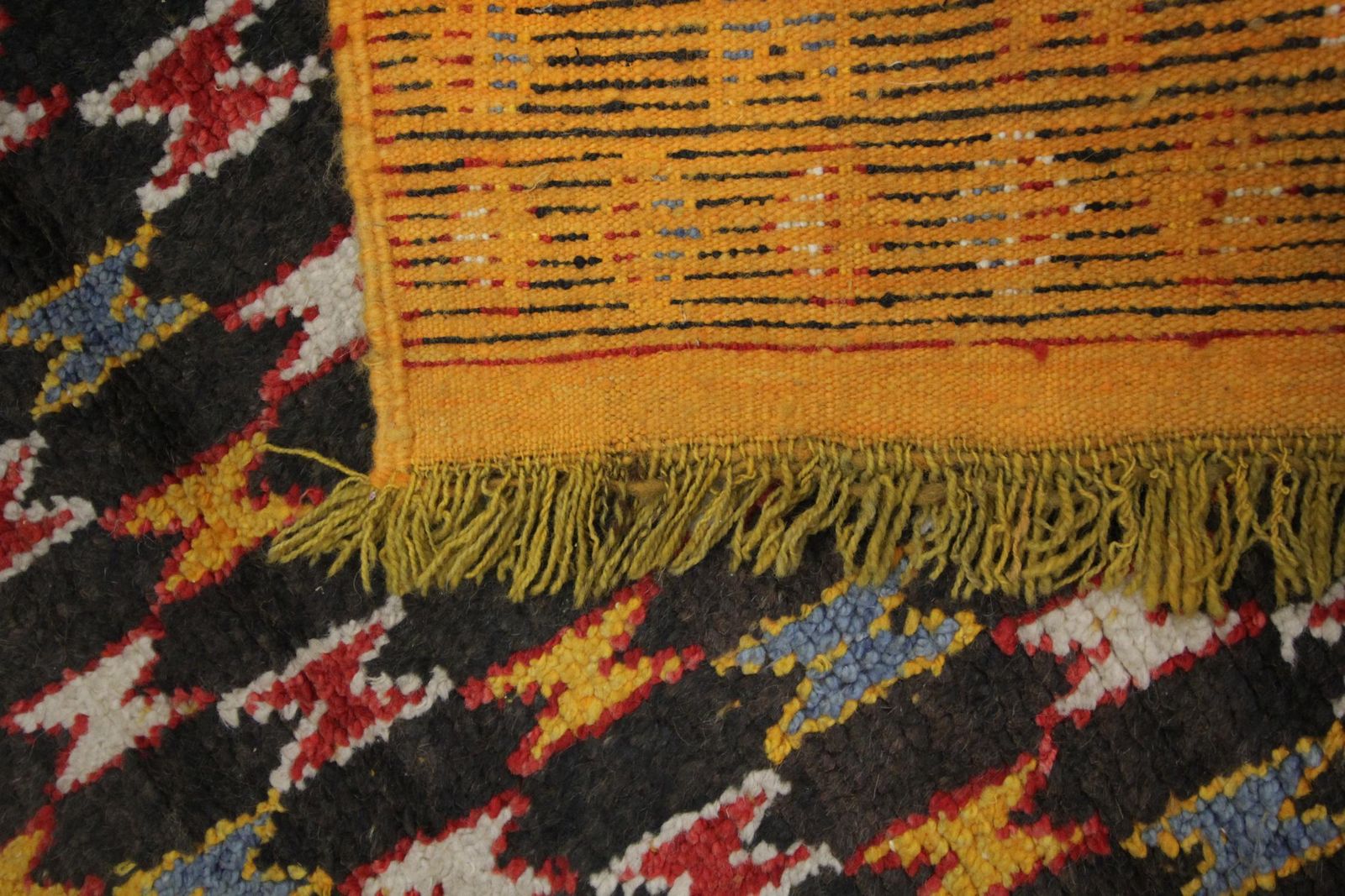 Tapis Gabbeh tissé à la main, laine nouée, motifs primitifs, tribal oriental photo 1683.0