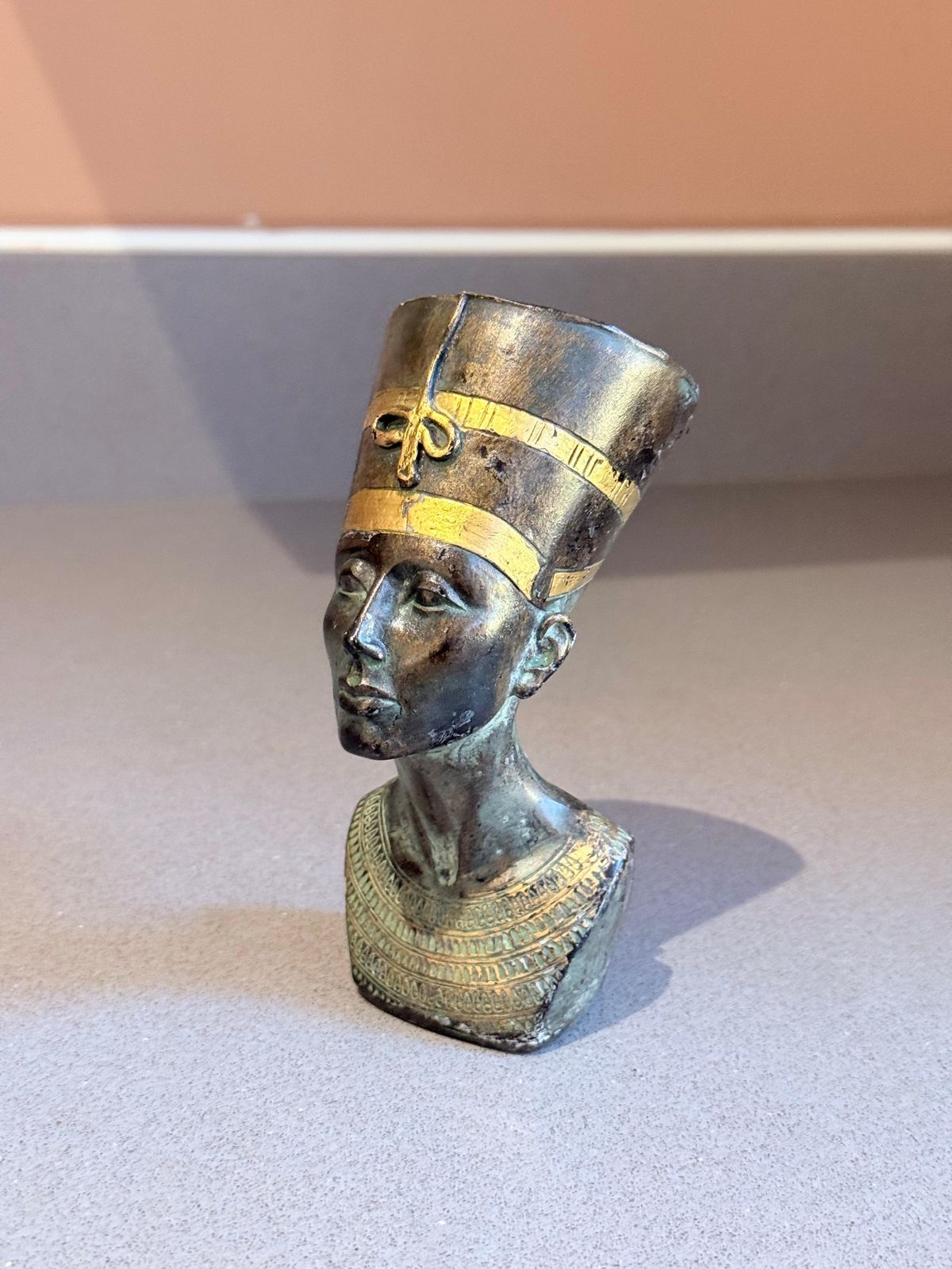 Buste vintage de la reine égyptienne Néfertiti, sculpture décorative en résine, fait main photo buy