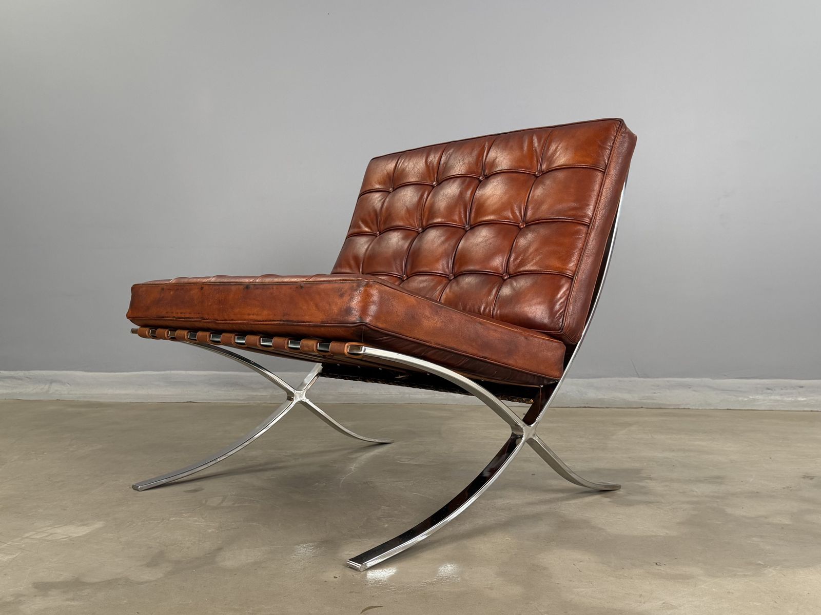Barcelona Chair Leather Lounge Brown Tan Accent Chair Bauhaus Statement Armchair photo Furniture