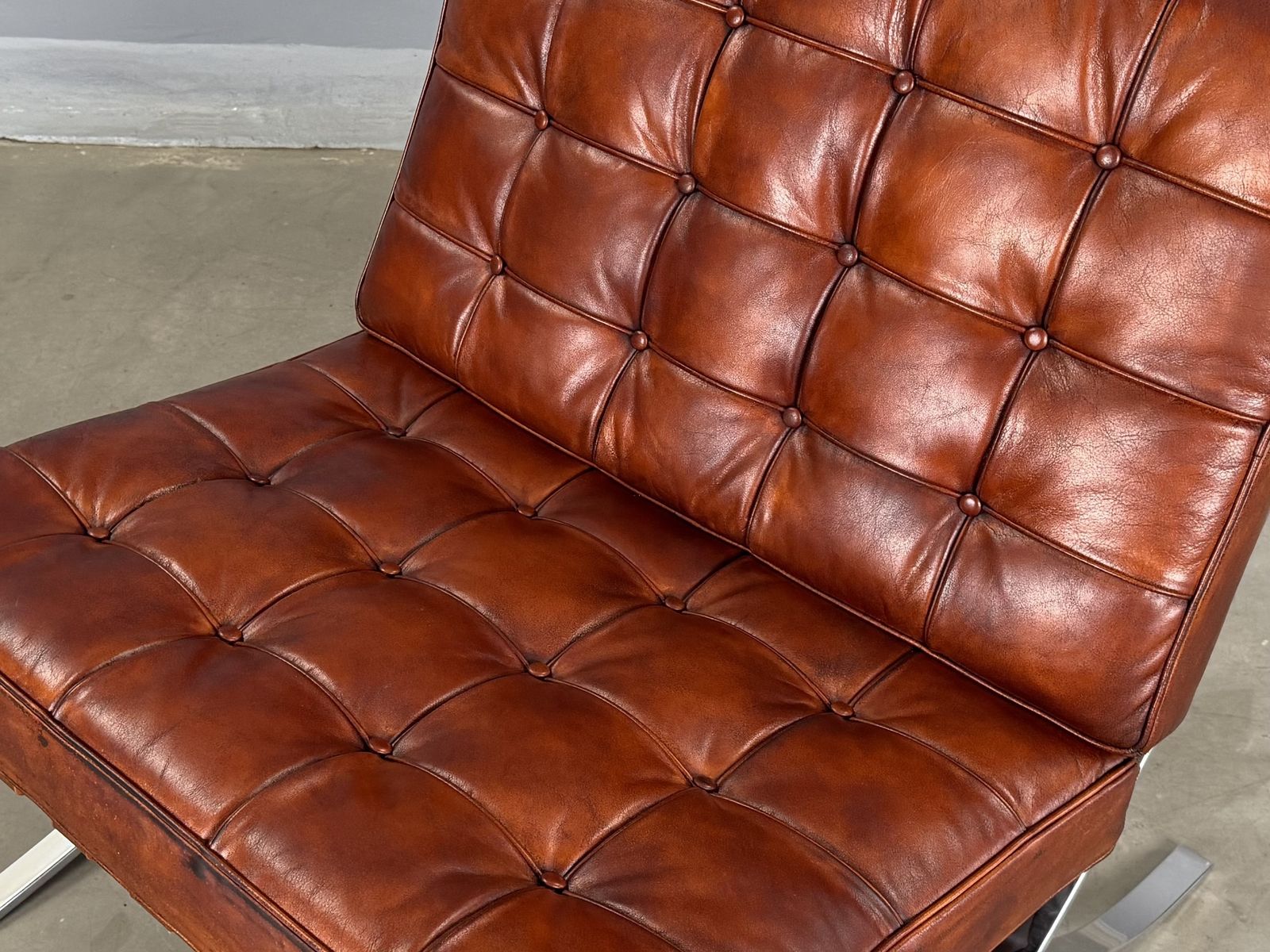 Barcelona Chair Leather Lounge Brown Tan Accent Chair Bauhaus Statement Armchair photo 1695.0