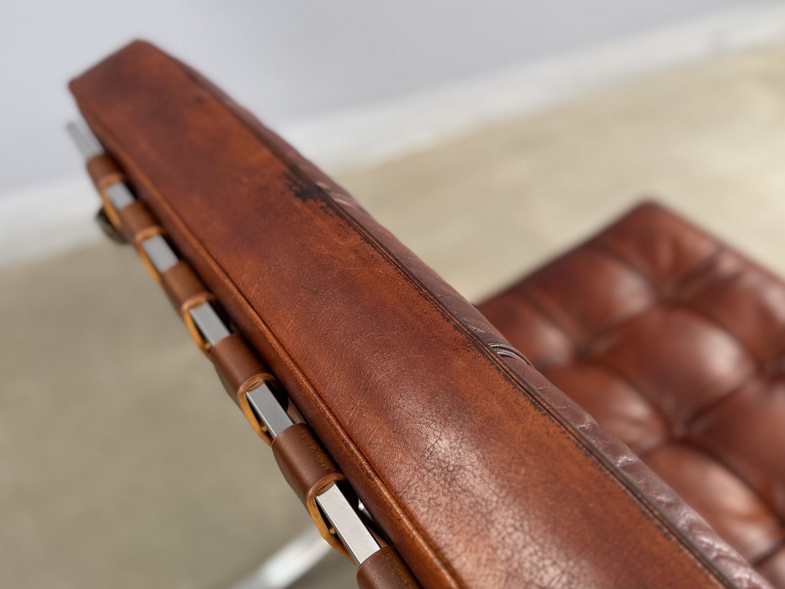 1695.0 Barcelona Chair Leather Lounge Brown Tan Accent Chair Bauhaus Statement Armchair photo