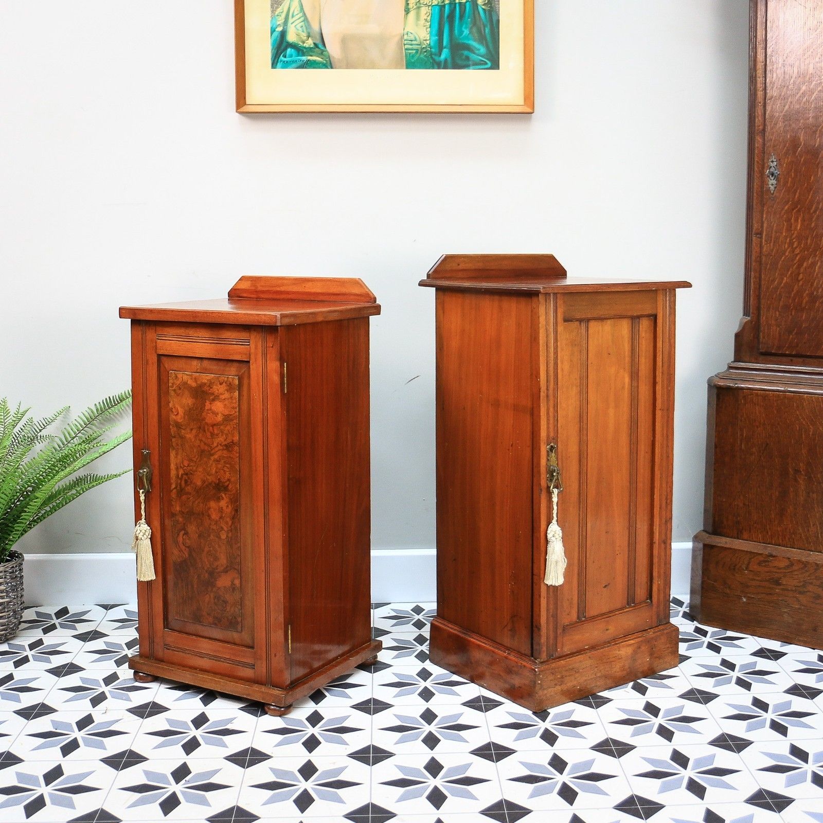 395.0 Two Bedside Cabinets Mahogany Late Victorian Early Edwardian photo