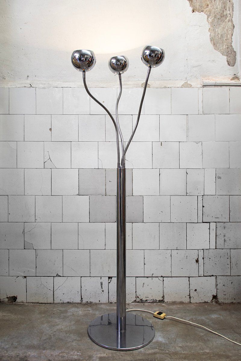 Italiaanse vloerlamp van Goffredo Reggiani, jaren 1970 photo furniture