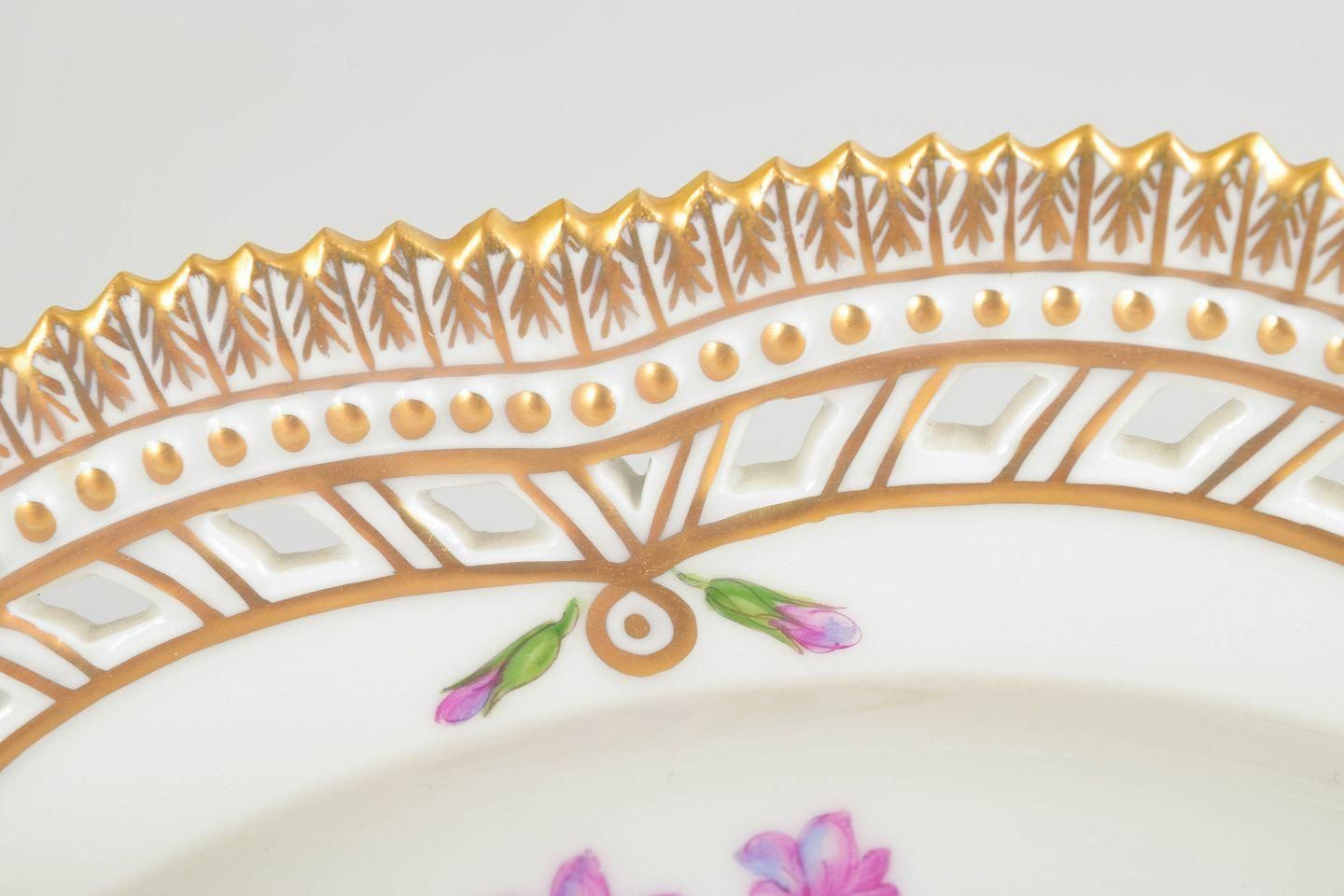 Royal Copenhagen. Grand plat Flora Danica à bordure ajourée. photo 859.0